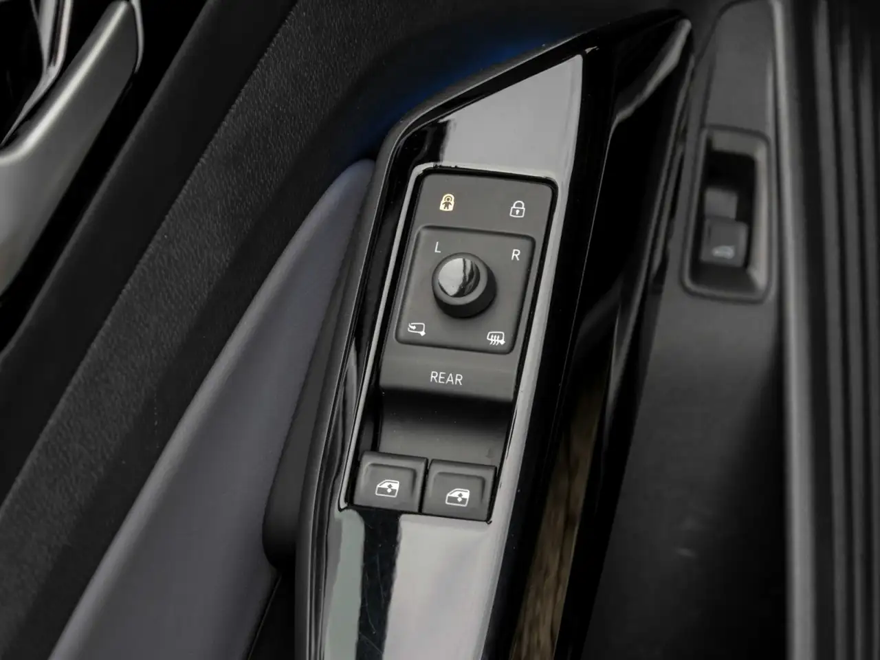 Volkswagen ID.4 Pro Performance IQ.Light Navi TravelAss. AreaView, миниатюра 13