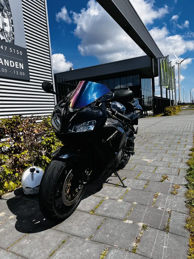 Honda CBR 1000 honda CBR 1000rr fireblade - 1
