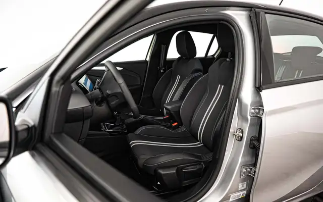Opel Corsa view 9