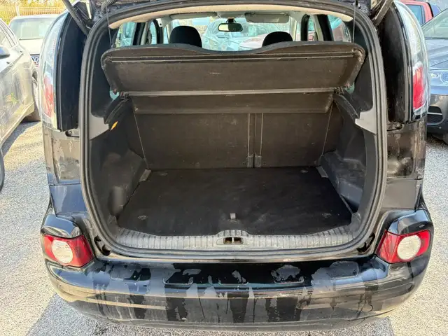 Citroen C3 Picasso view 11