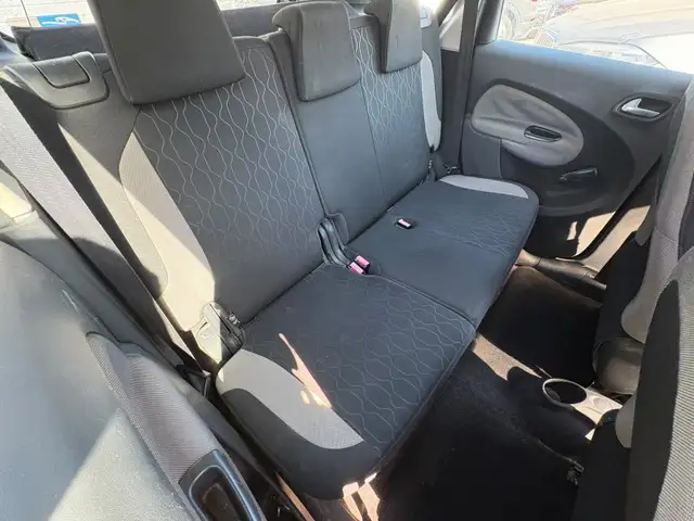 Citroen C3 Picasso view 10