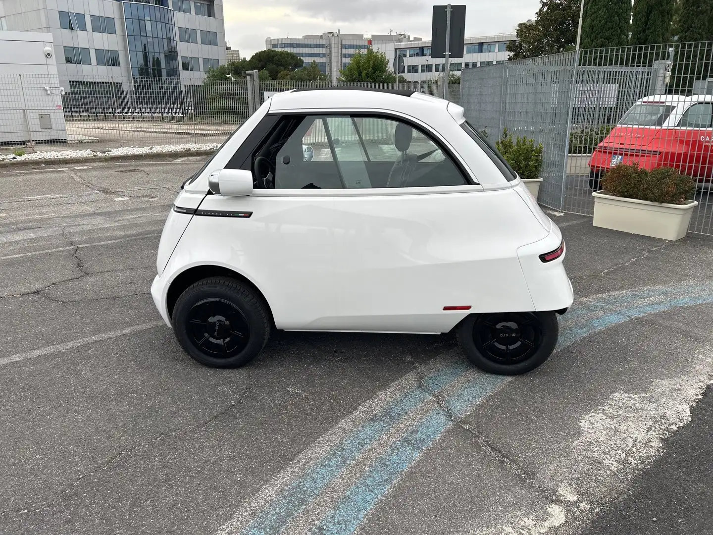 Micro Microlino Microlino 90 11Kw con Aria Condizionata Bianco - 2
