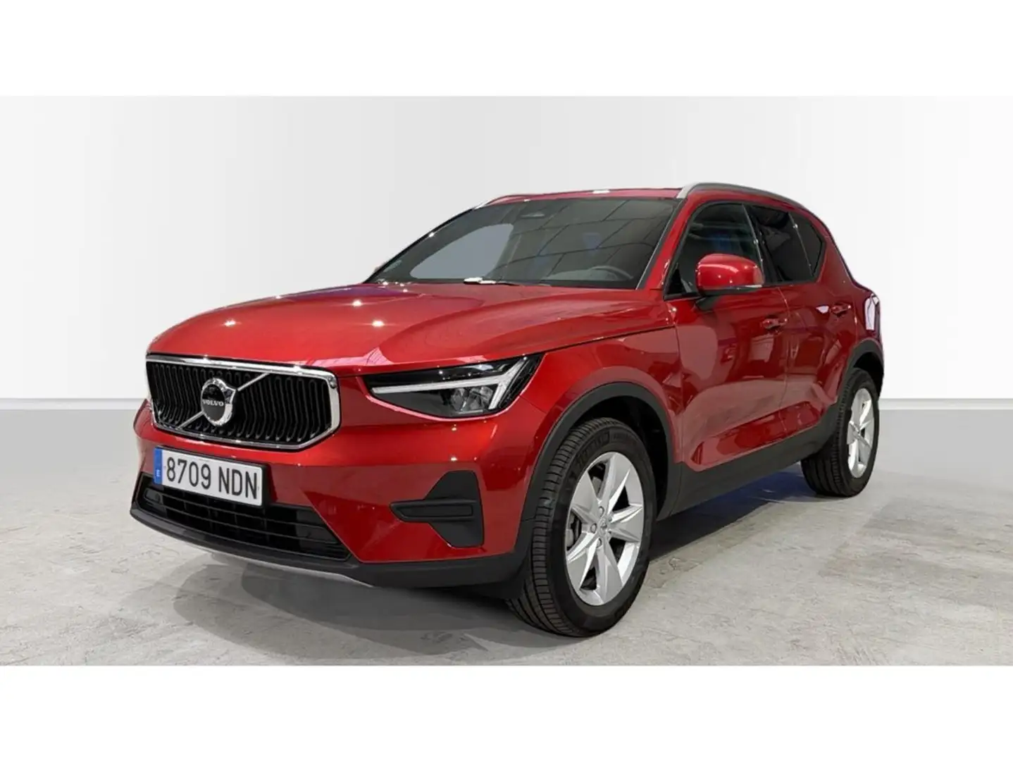 Volvo XC40 B3 Core Aut. Rojo - 1