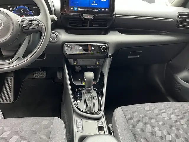 Toyota Yaris view 11