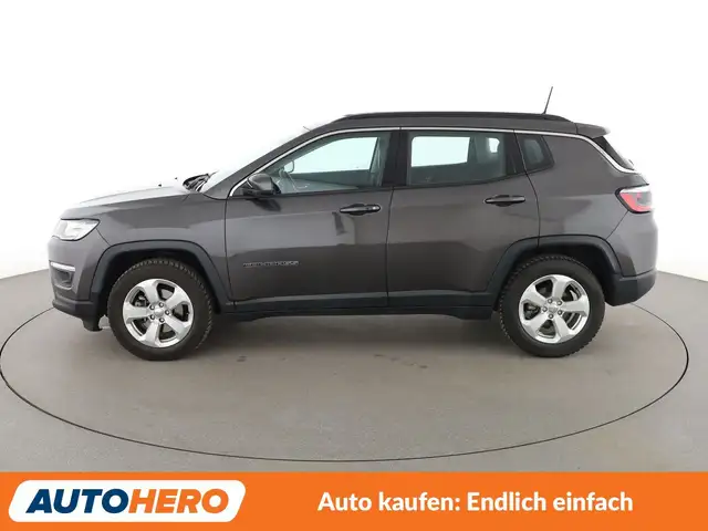 Jeep Compass view 3