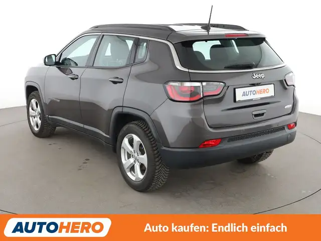 Jeep Compass view 4