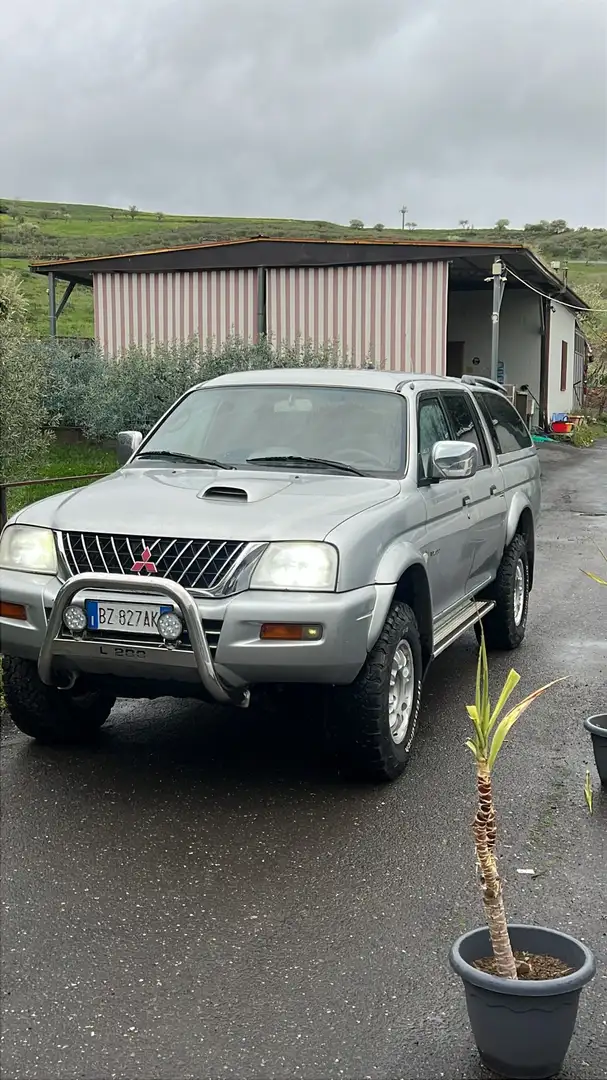 Mitsubishi L200 d.cab 2.5 tdi GLS 4wd 115cv - 1