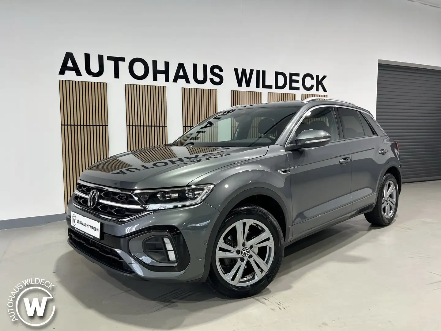 Volkswagen T-Roc T-Roc R-Line 1.5TSI DSG Navi ACC Matrix RFK Side Grey - 2