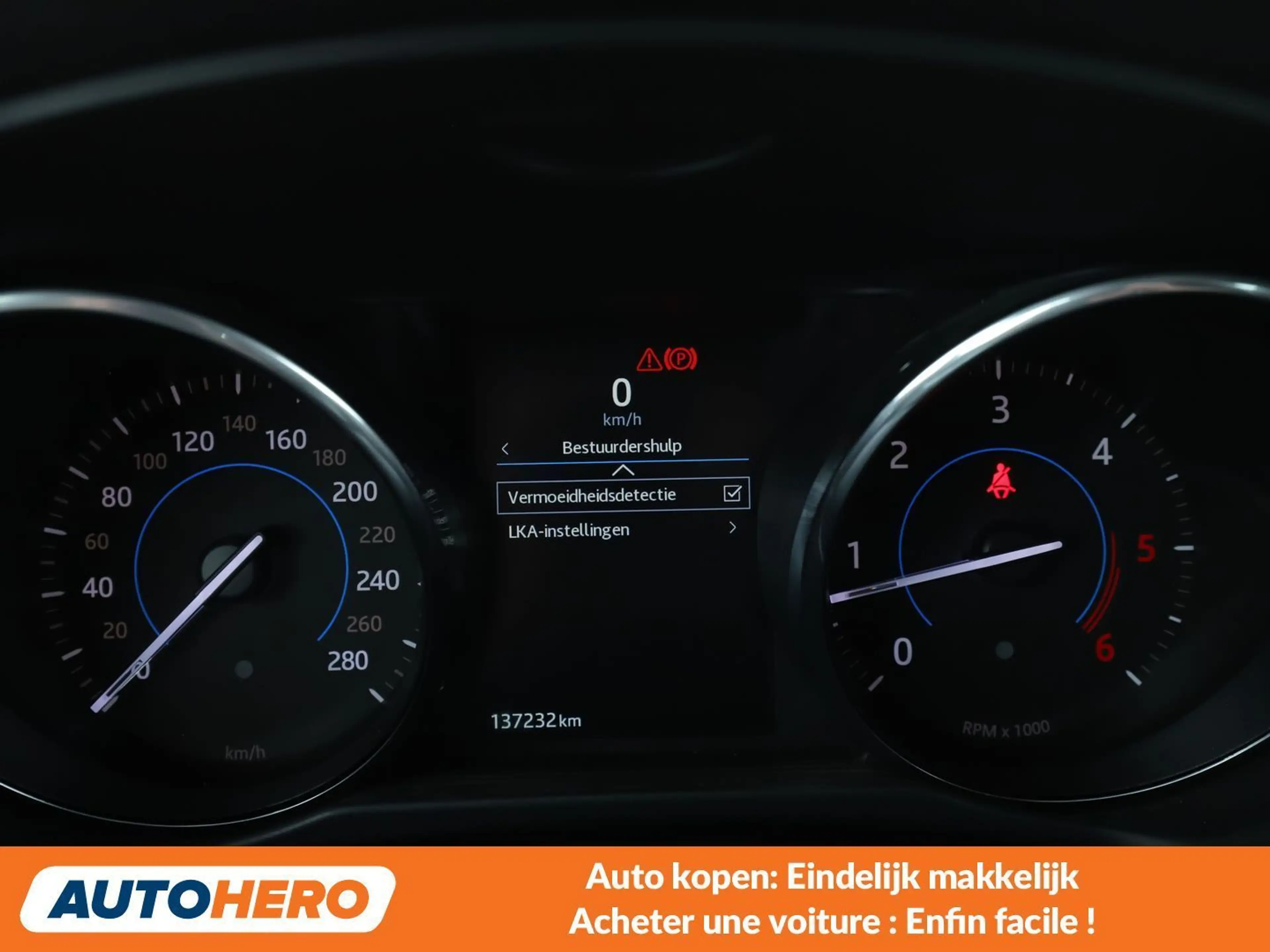 Jaguar XF 20d R-Sport — photo 11