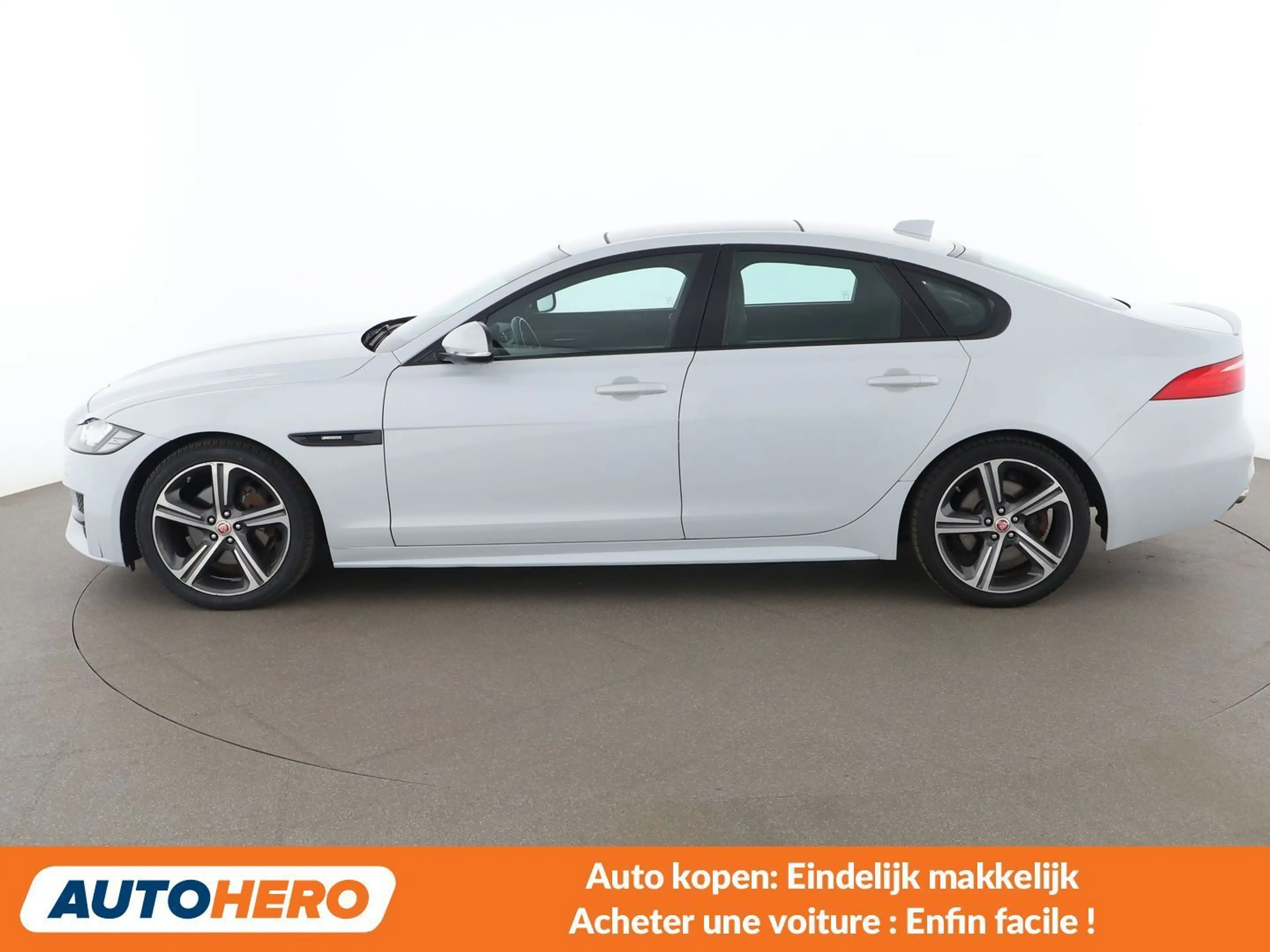 Jaguar XF 20d R-Sport — photo 3