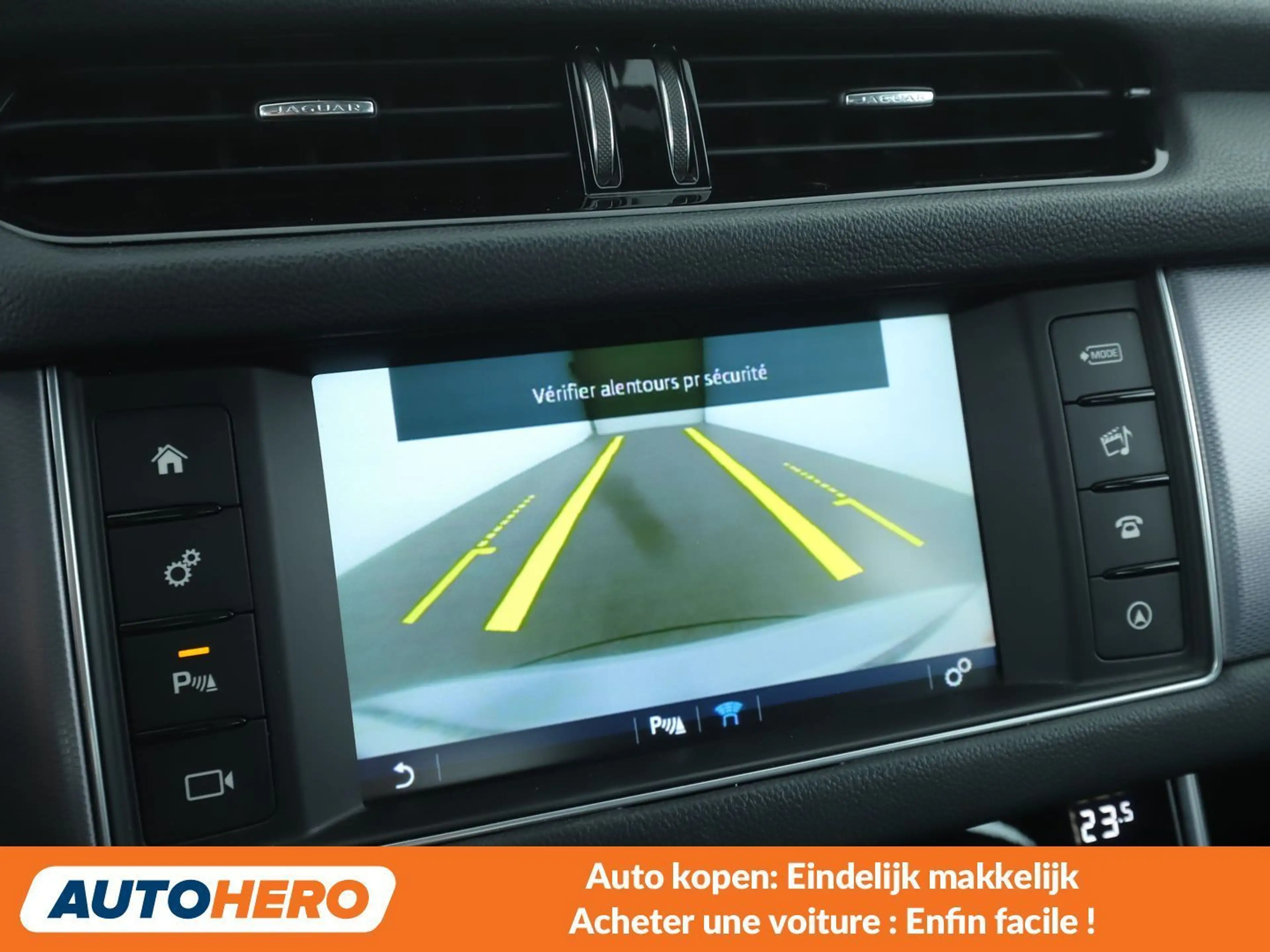 Jaguar XF 20d R-Sport — photo 8