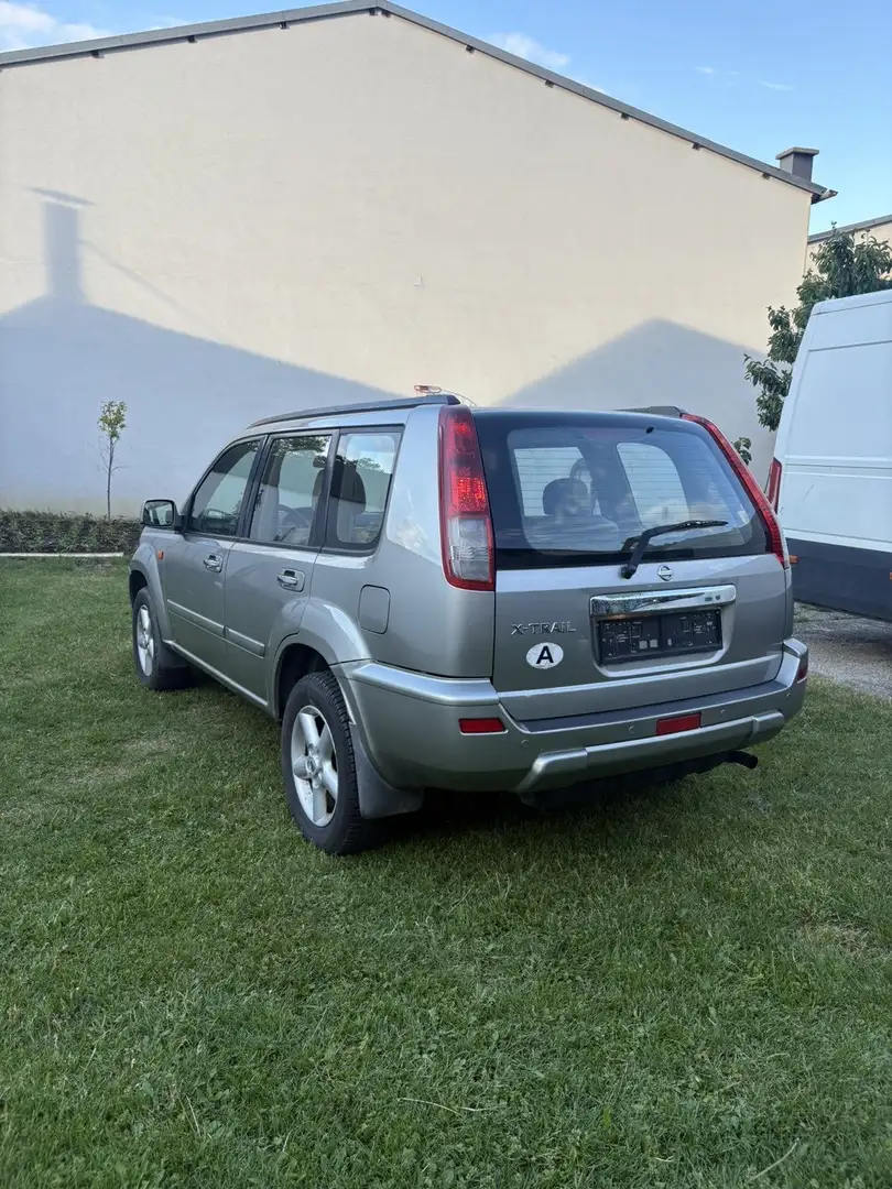 Nissan X-Trail Elegance 2,2 16V Common Rail TD - 2