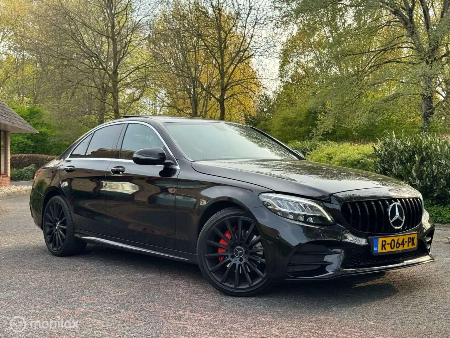 Mercedes-Benz C 200 d Business Solution AMG VOLLE OPTIES Zwart - 2