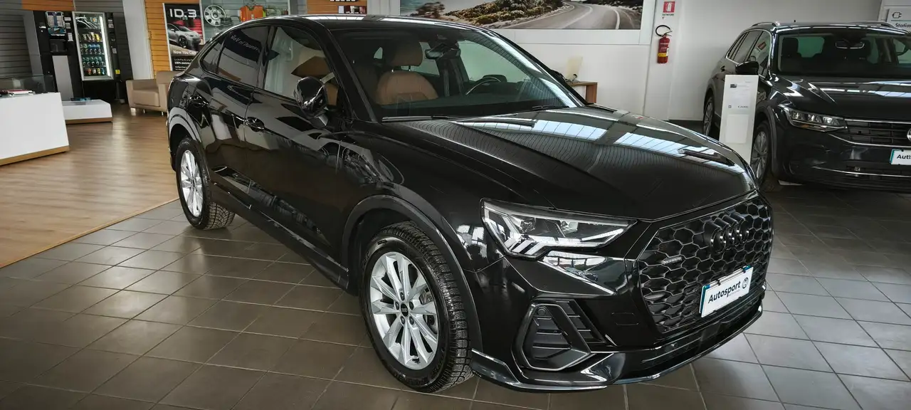 Audi Q3 Q3 Sportback 40 2.0 tdi Edition 4 200cv s-tronic 7