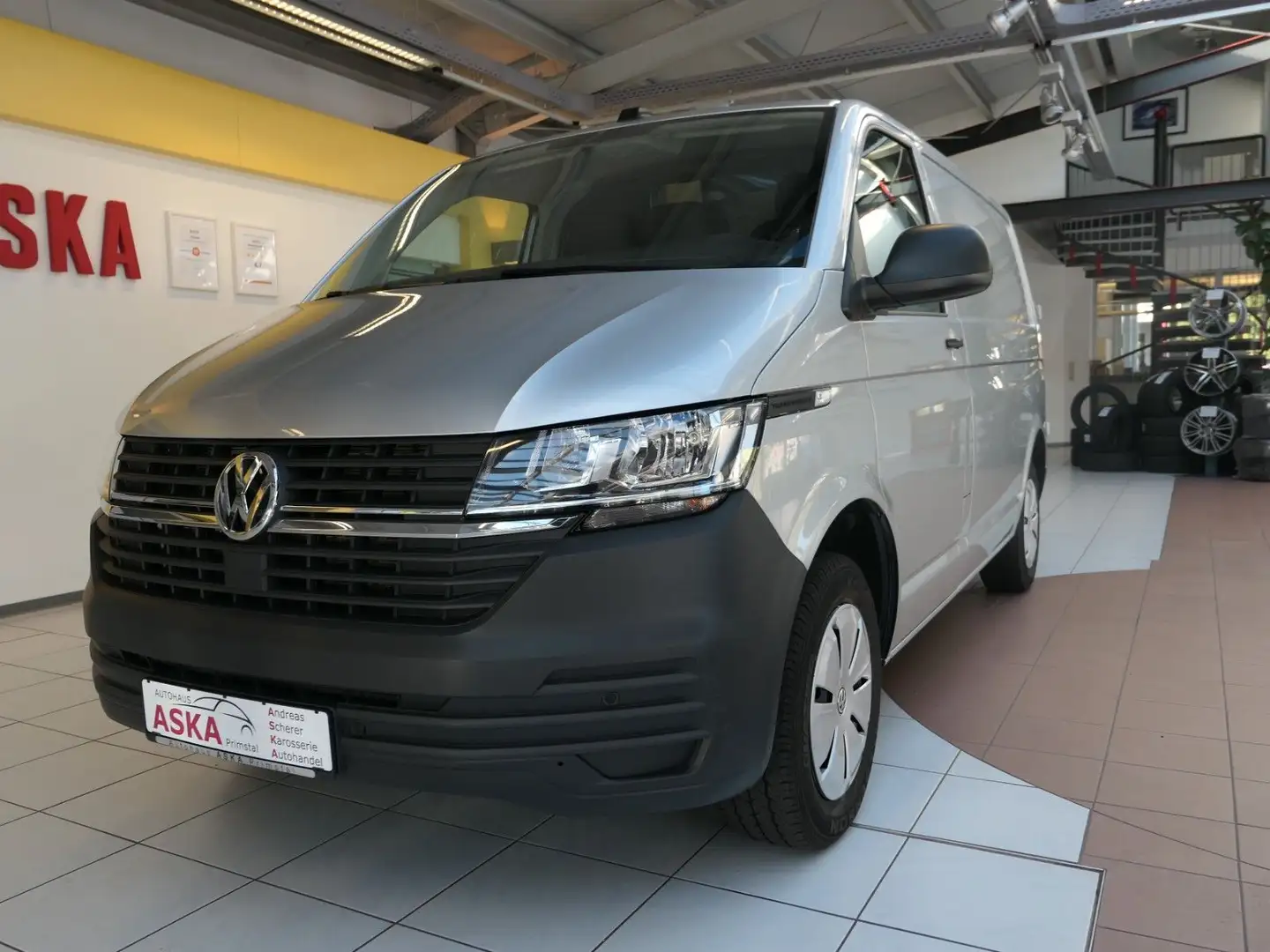 Volkswagen T6 Transporter T6.1 Kasten 2.0 TDI*Navi+AppConn.*Heckflügeltür* Silber - 2