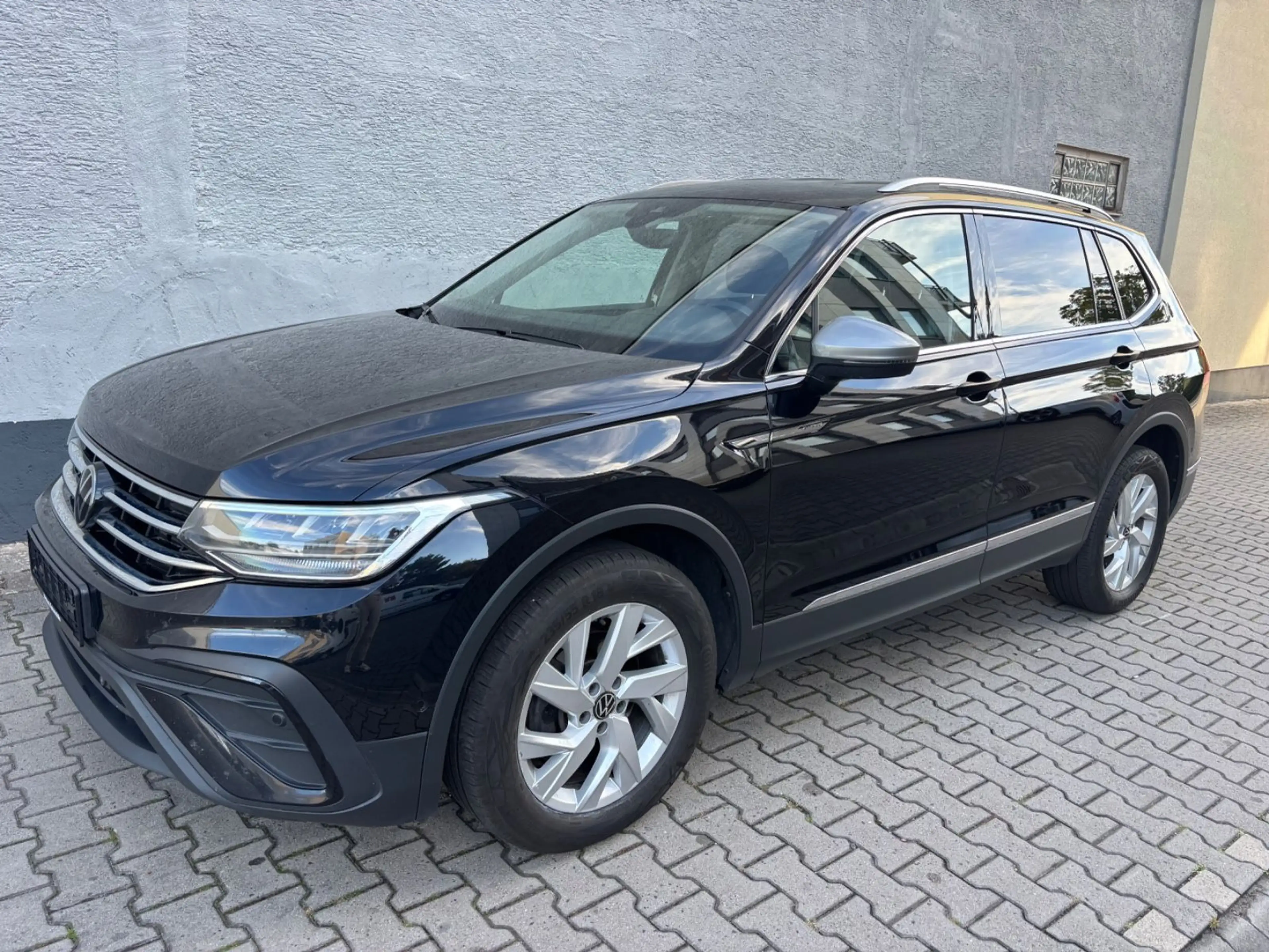 Volkswagen Tiguan Allspace /Life /7 Sitze /AHK/HEAD UP/DAB/ — photo 2