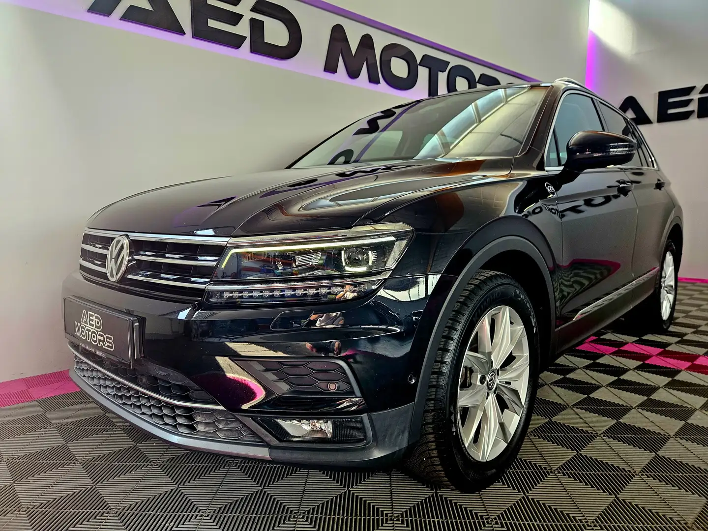 Volkswagen Tiguan Highline BMT/Start-Stopp 4Motion Schwarz - 2