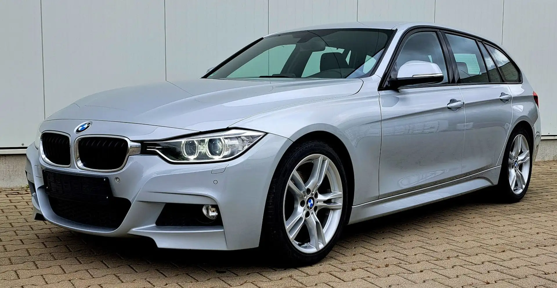 BMW 320 Touring 320 d + M Paket Argent - 2