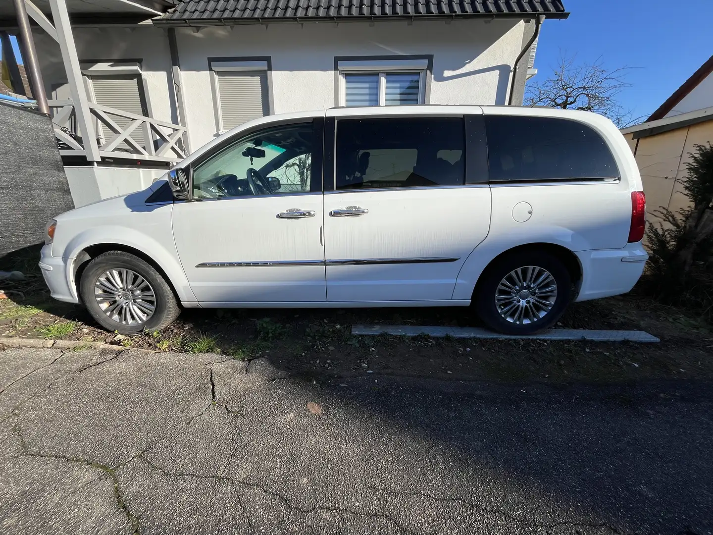 Chrysler Town & Country Weiß - 2