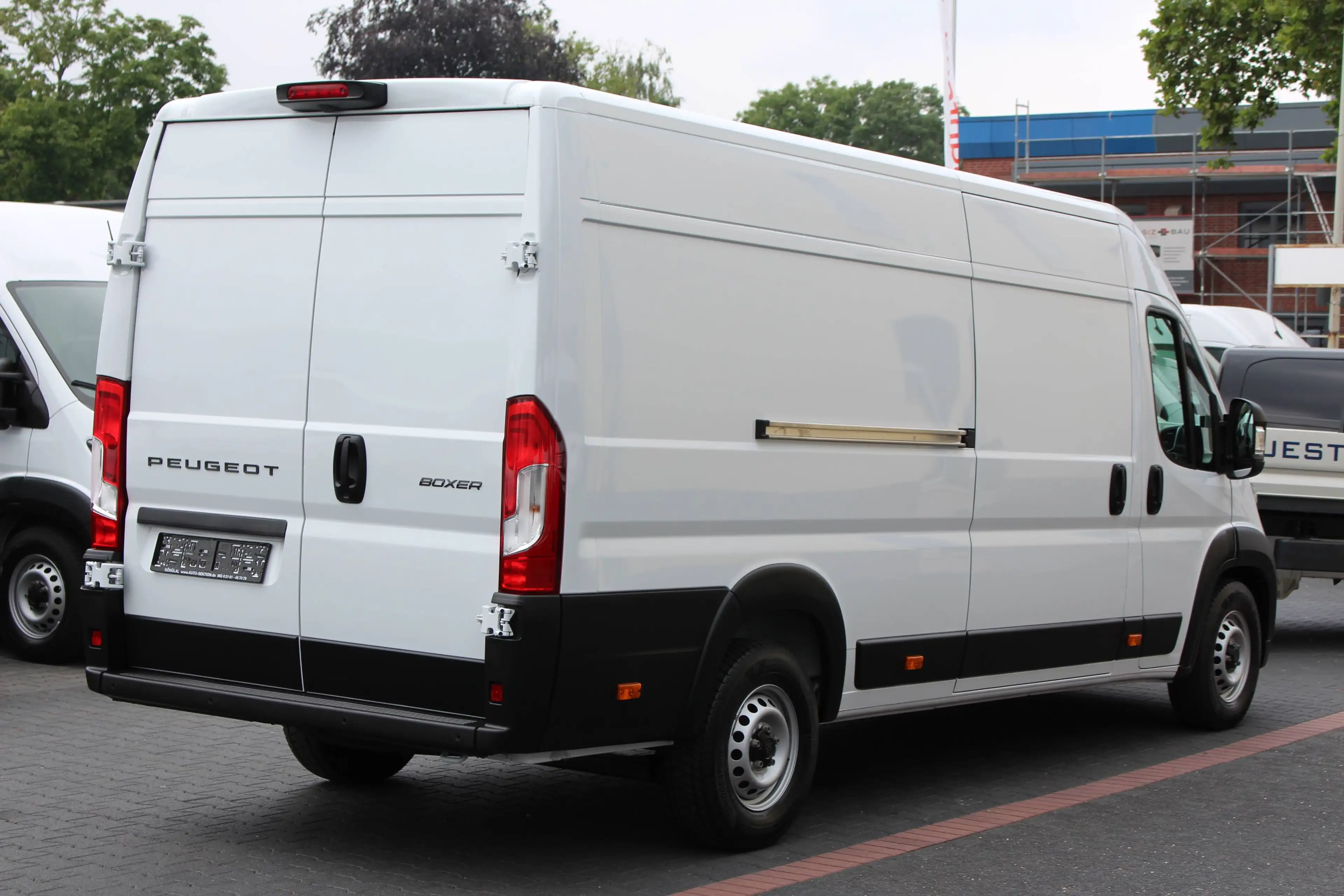 Peugeot Boxer 35 L4H2 140 *Klima*Kamera*Tempo*Navi*Holz — photo 3