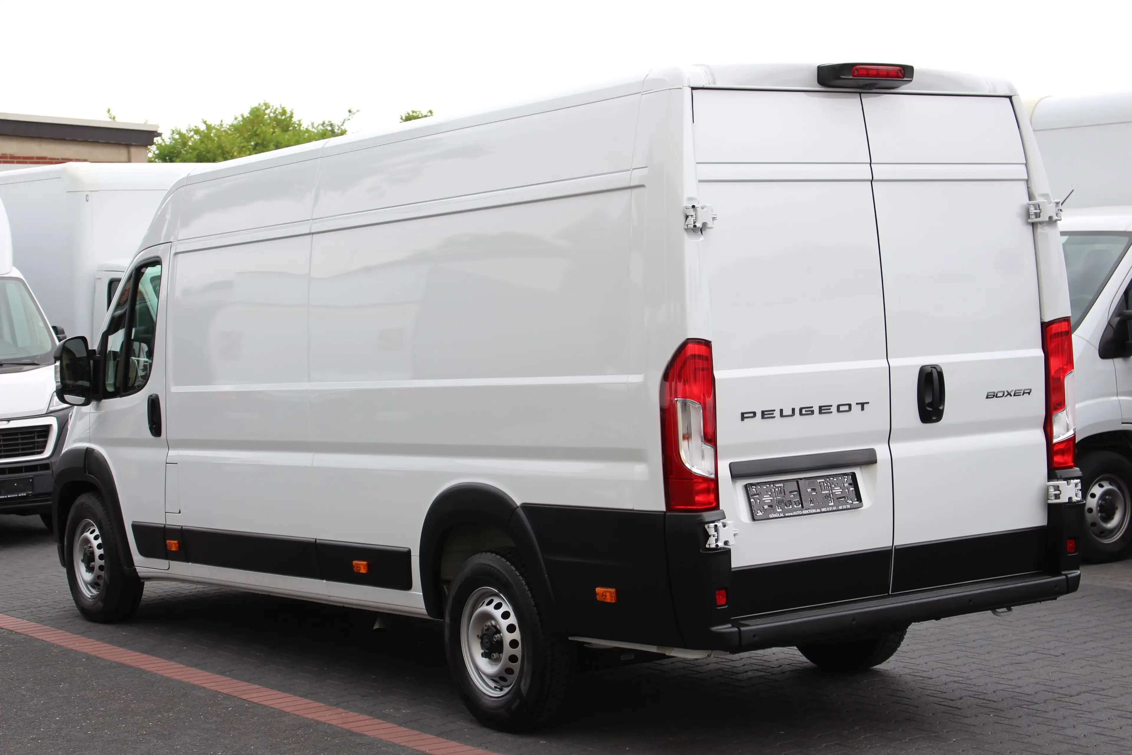 Peugeot Boxer 35 L4H2 140 *Klima*Kamera*Tempo*Navi*Holz — photo 10
