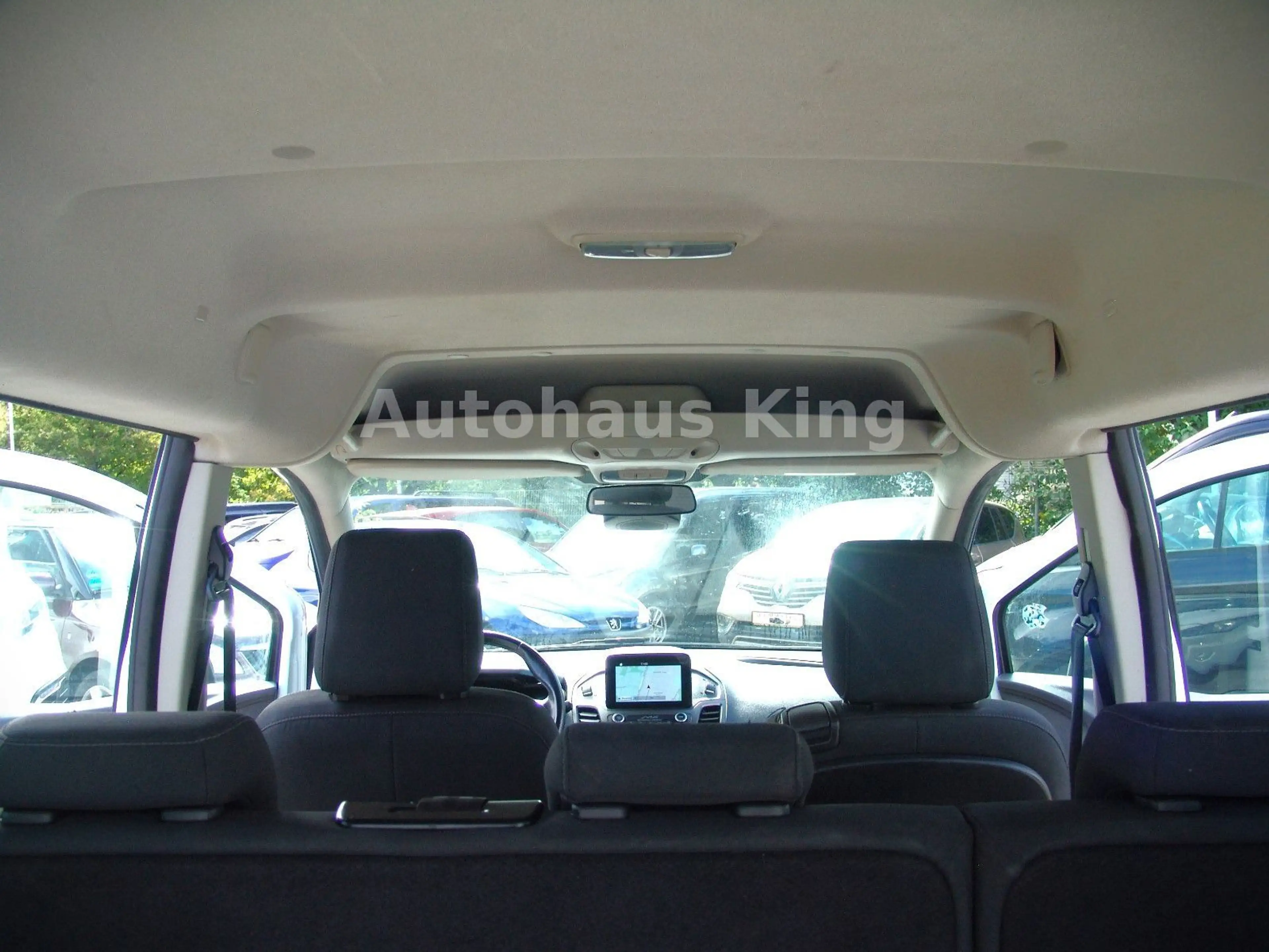 Ford Tourneo Connect Trend - NAVI/AUTOM/5Si — photo 14