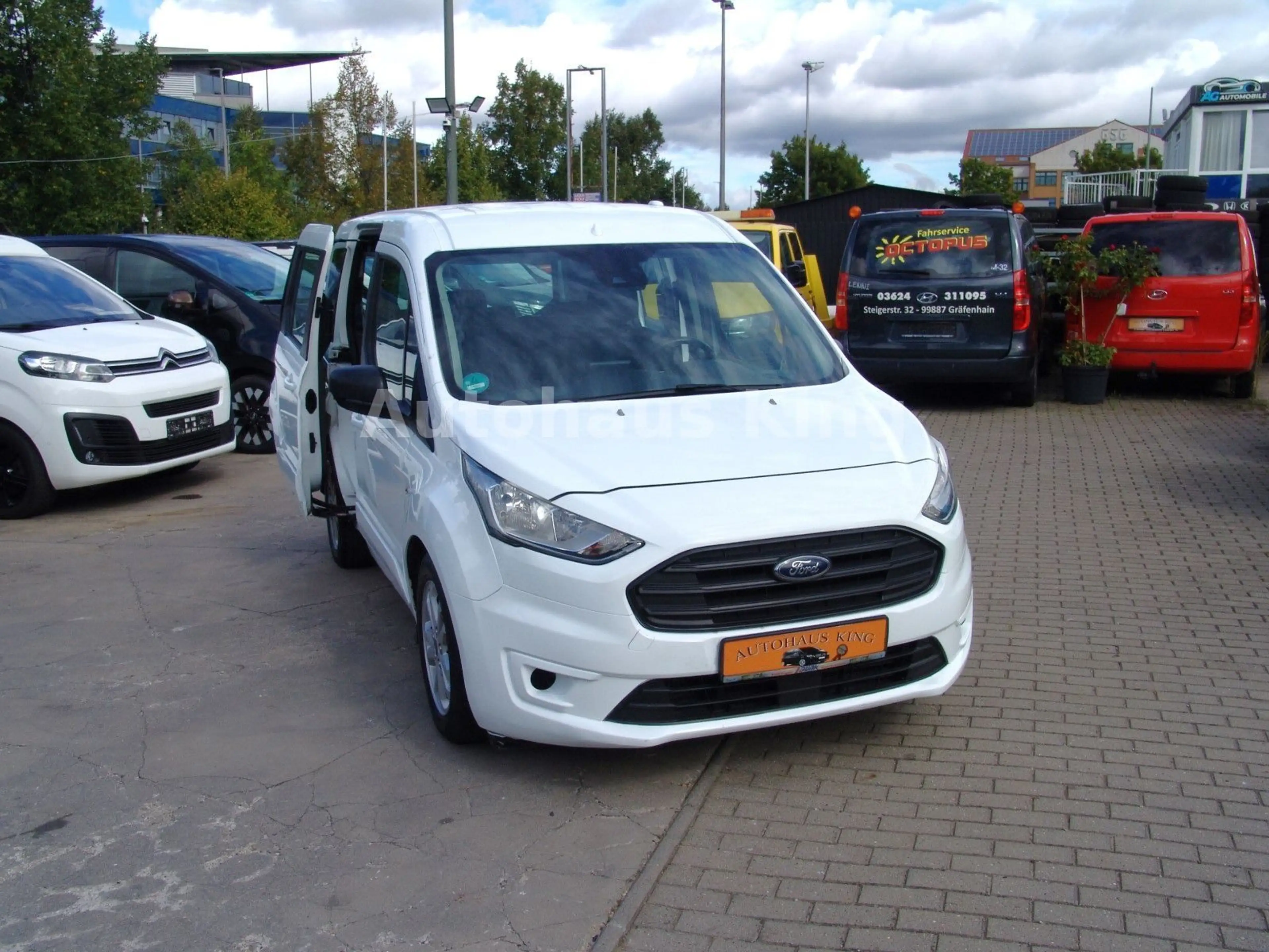 Ford Tourneo Connect Trend - NAVI/AUTOM/5Si — photo 2