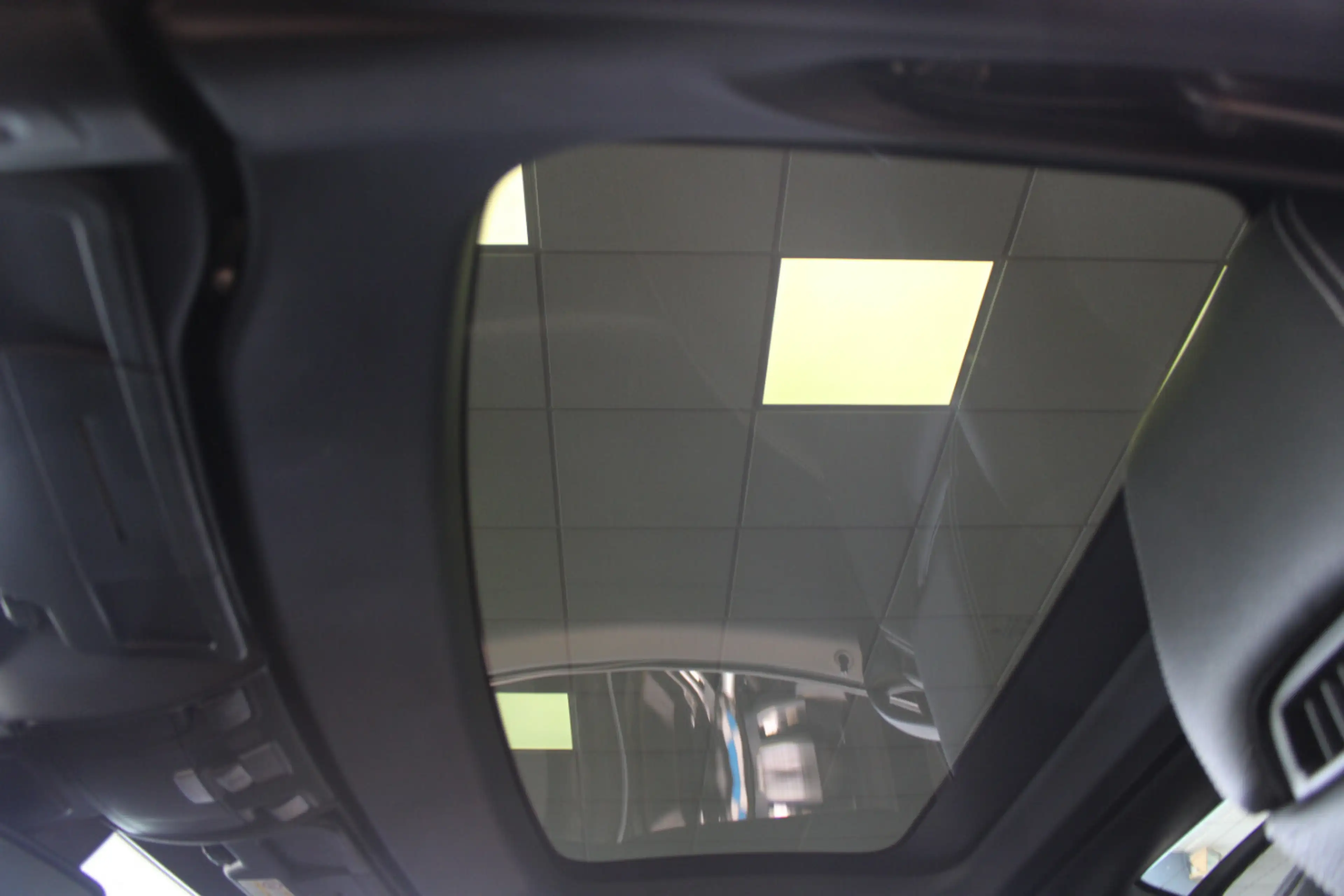 Mercedes-Benz SLK 200 CGI BlueEFFICIENCY - Panorama - — photo 9