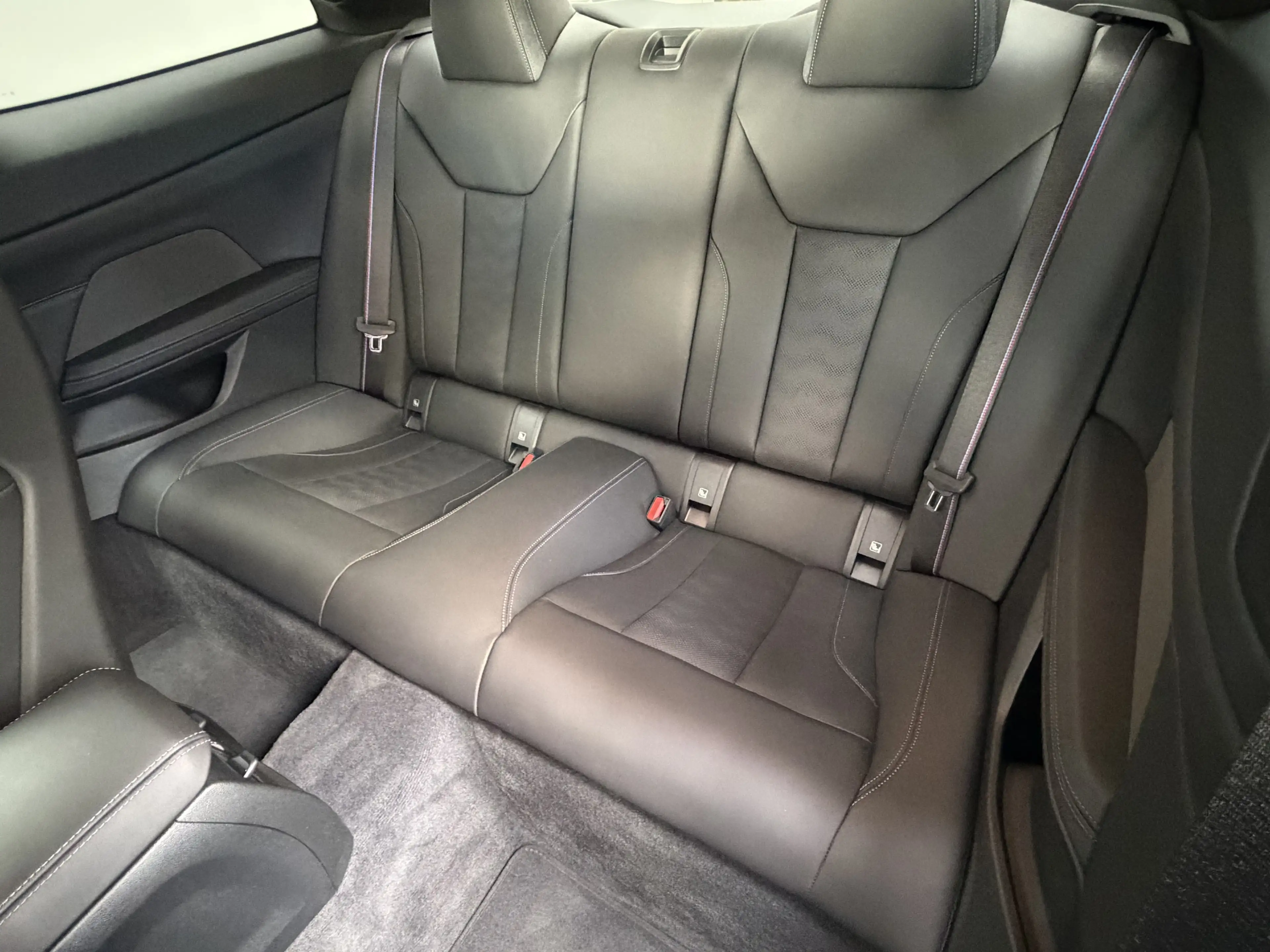 BMW M4 xDrive Competition Sitzlüftung ACC 360° Carbon — photo 11