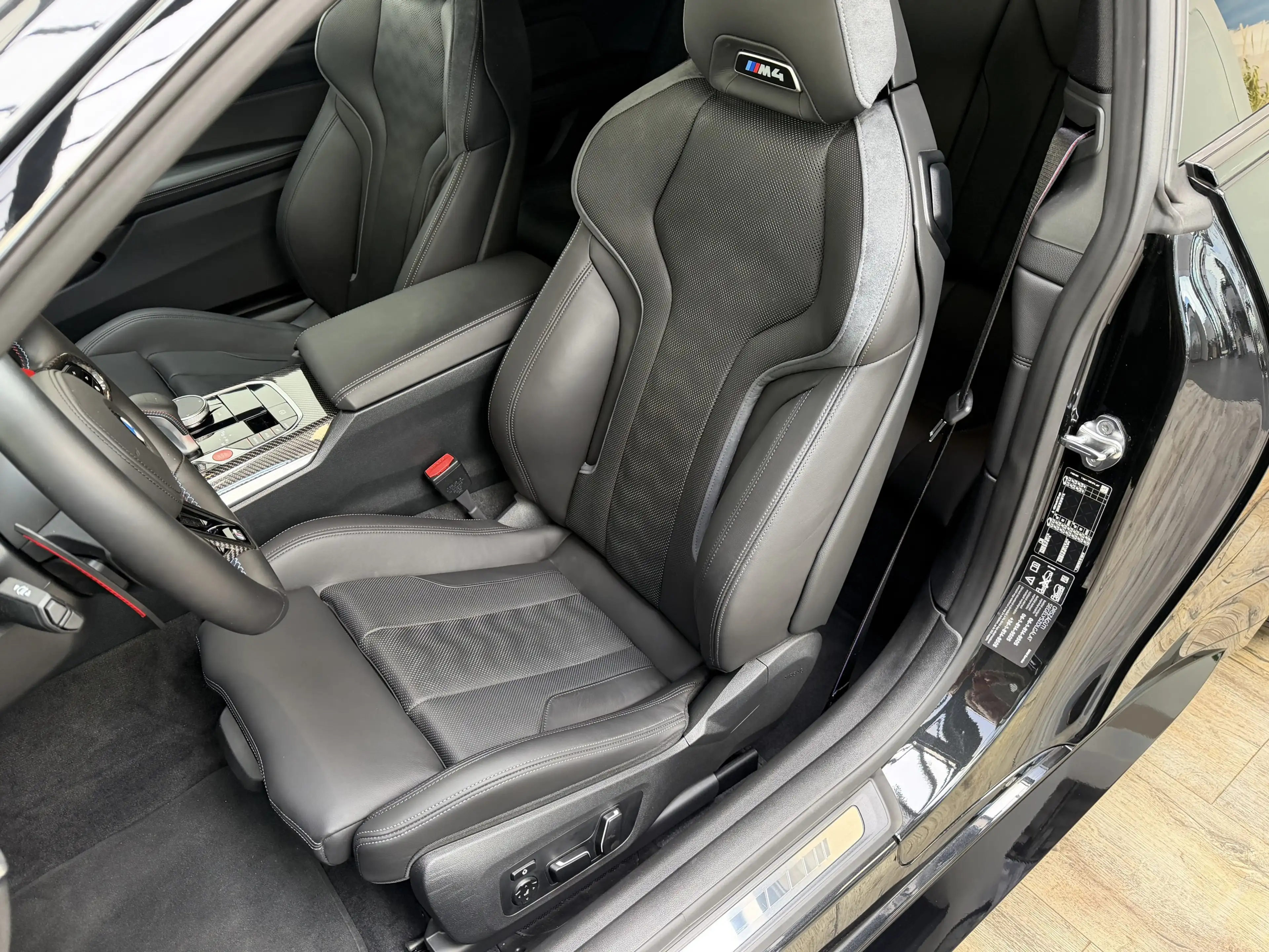 BMW M4 xDrive Competition Sitzlüftung ACC 360° Carbon — photo 12