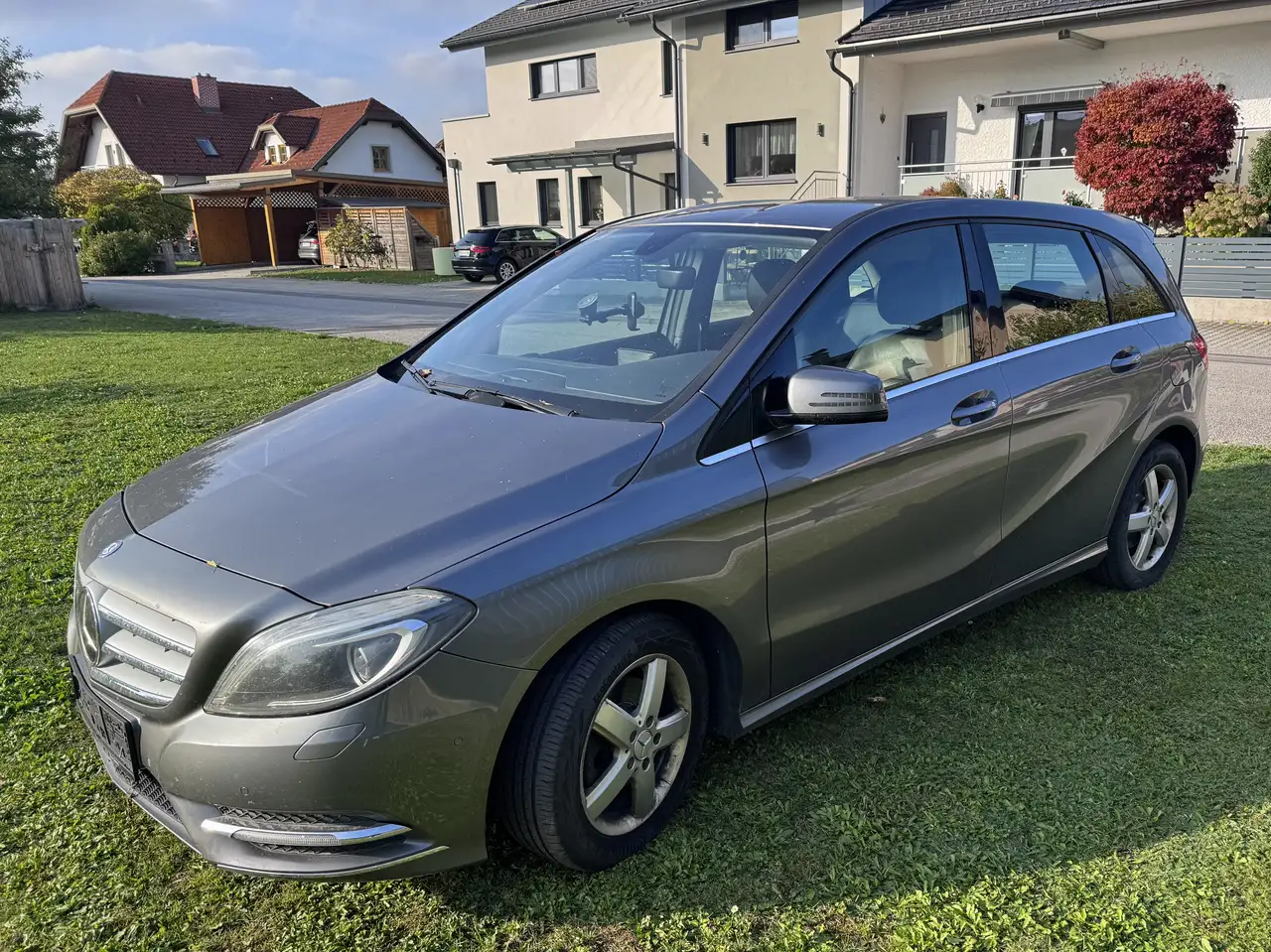 Mercedes-Benz B 200