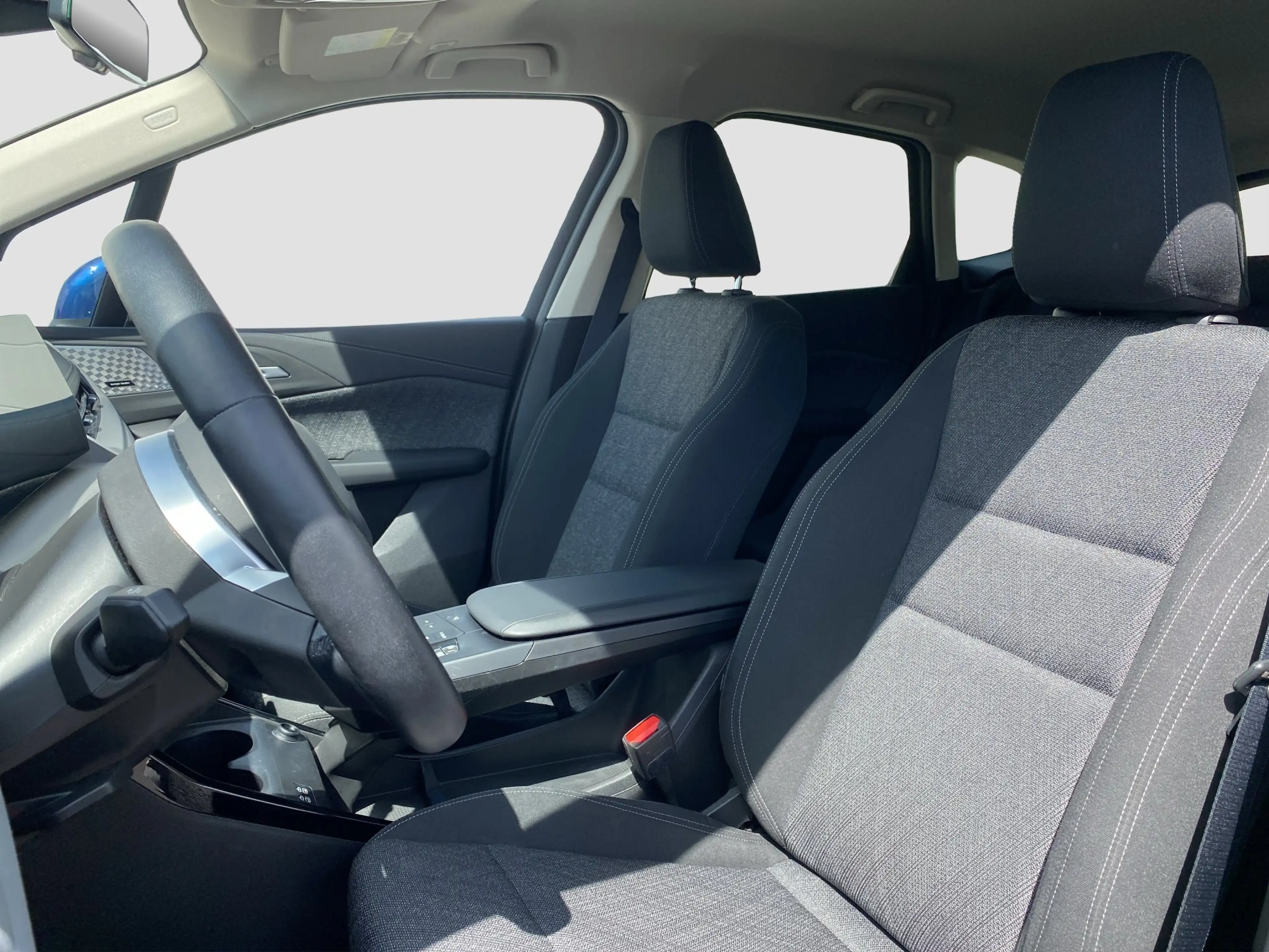 BMW 220 220i Active Tourer LED SpurAss AHK HiFi Navi RFK — photo 11