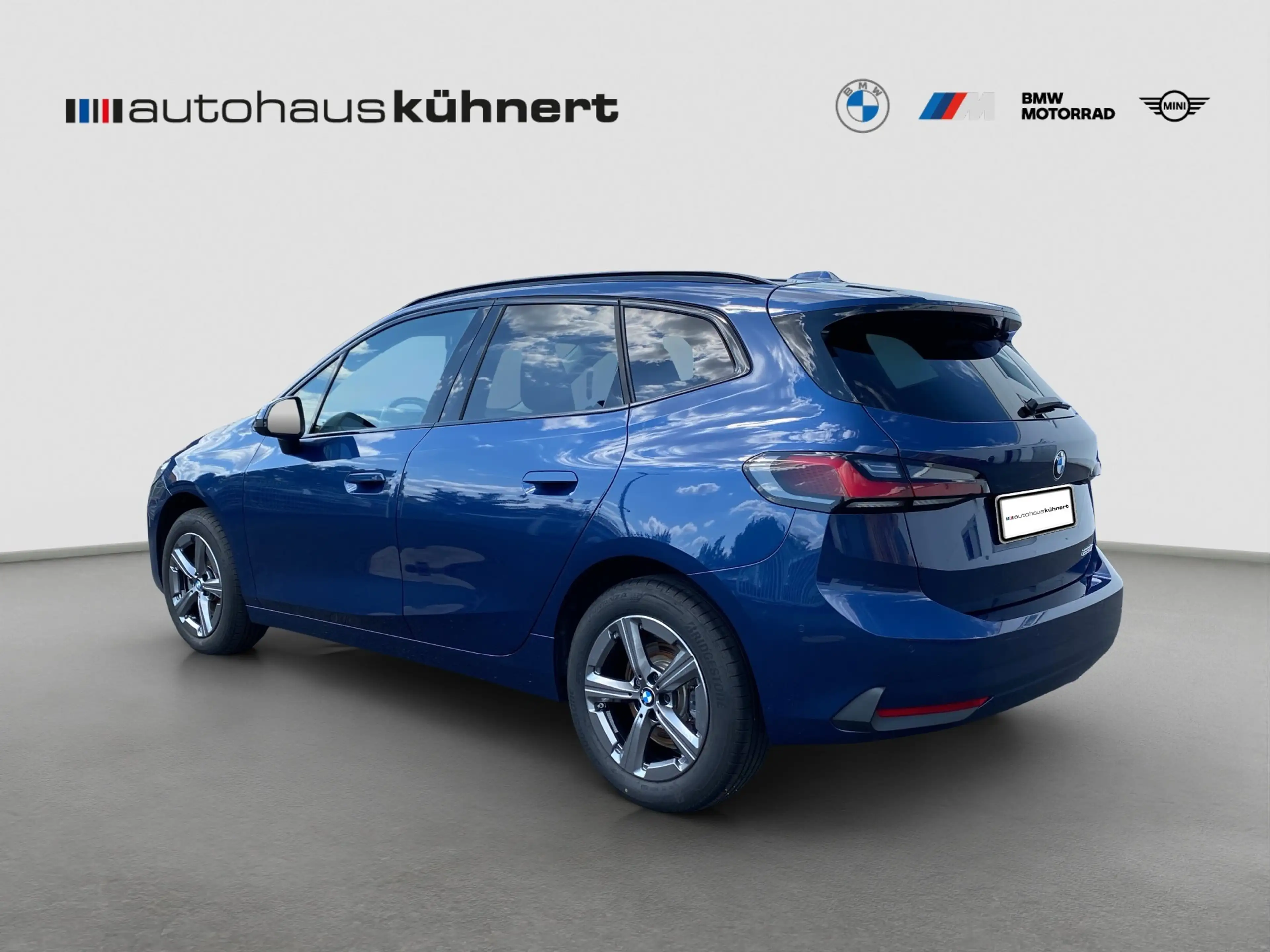 BMW 220 220i Active Tourer LED SpurAss AHK HiFi Navi RFK — photo 5