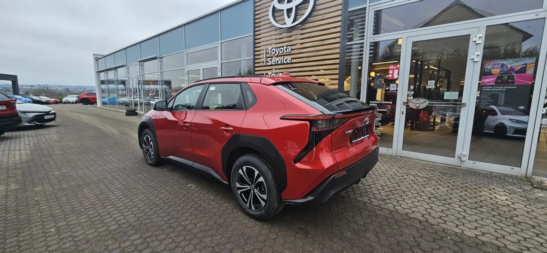 Toyota bZ4X Comfort *0% FINANZIERUNG!!!* Roşu - 2