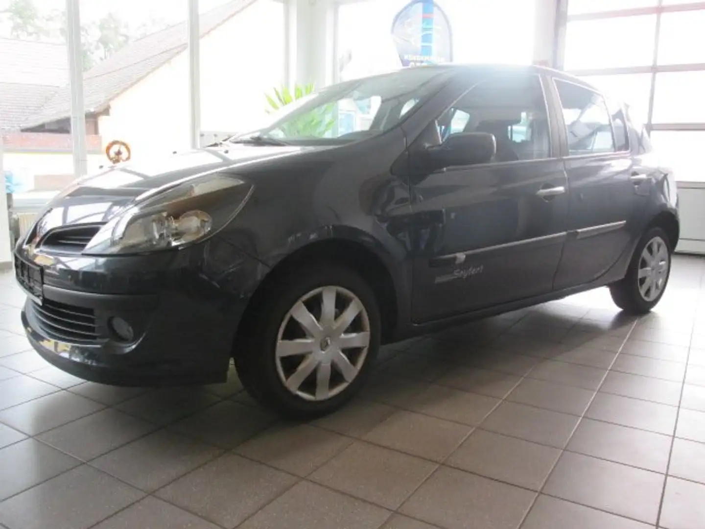 Renault Clio Edition Dynamique Klimaanl. +el. Schiebedach - 2