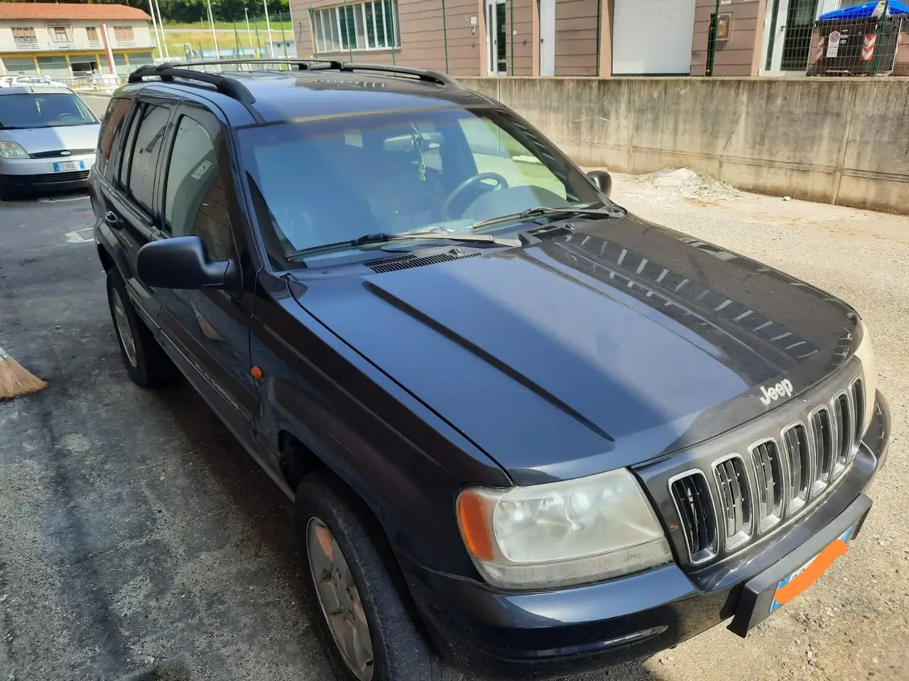 Jeep Grand Cherokee 5.9 Limited LX auto, foto 3