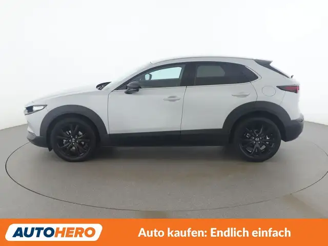 Mazda CX-30 view 3