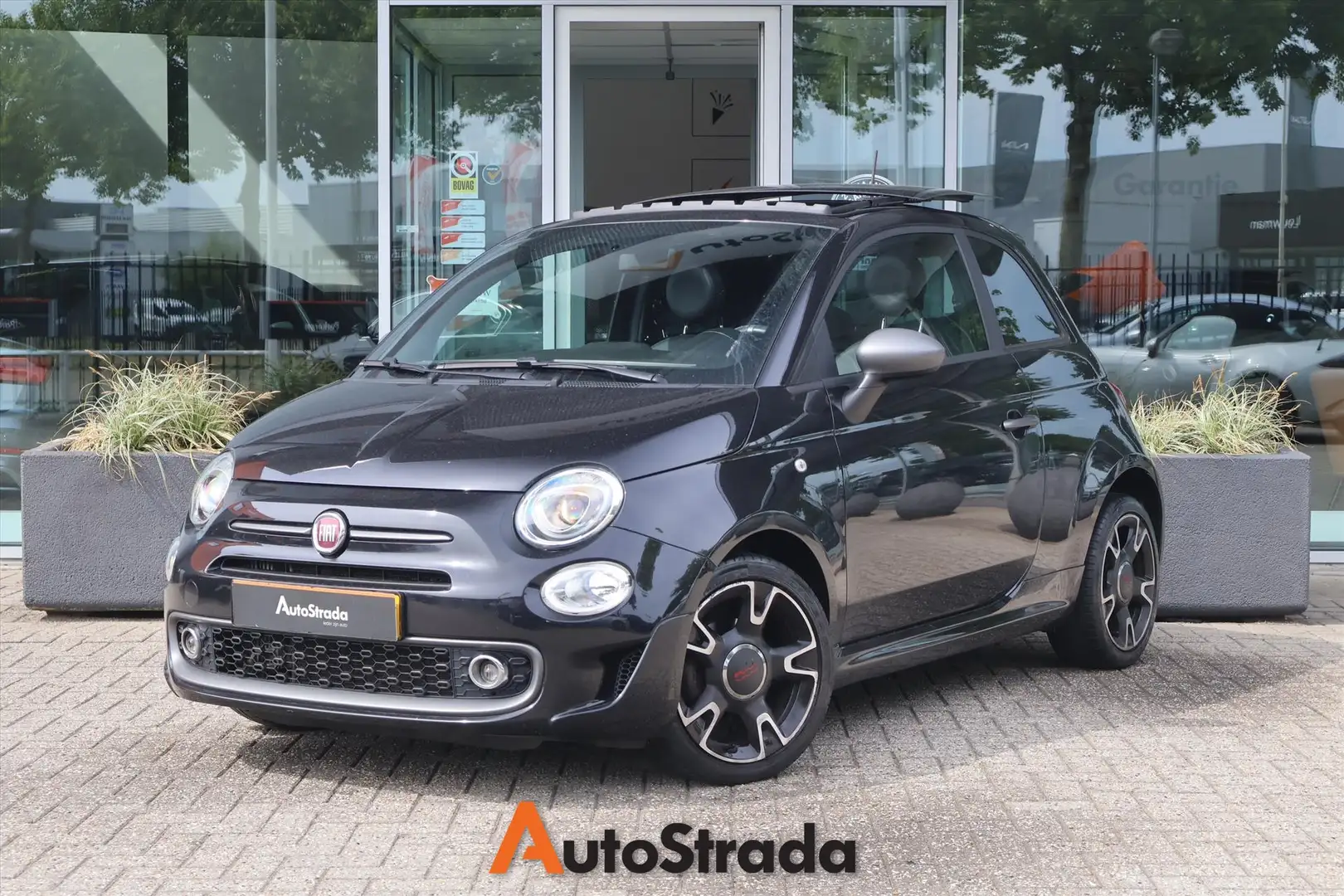 Fiat 500 S TwinAir Turbo 105pk | Sensoren | Carplay | Clima Zwart - 1
