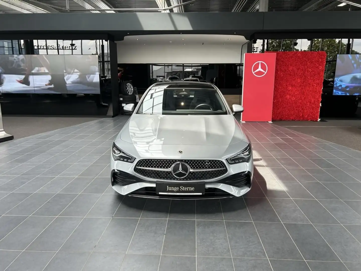 Mercedes-Benz CLA 250 +AMG-Sport+Pano Argent - 2