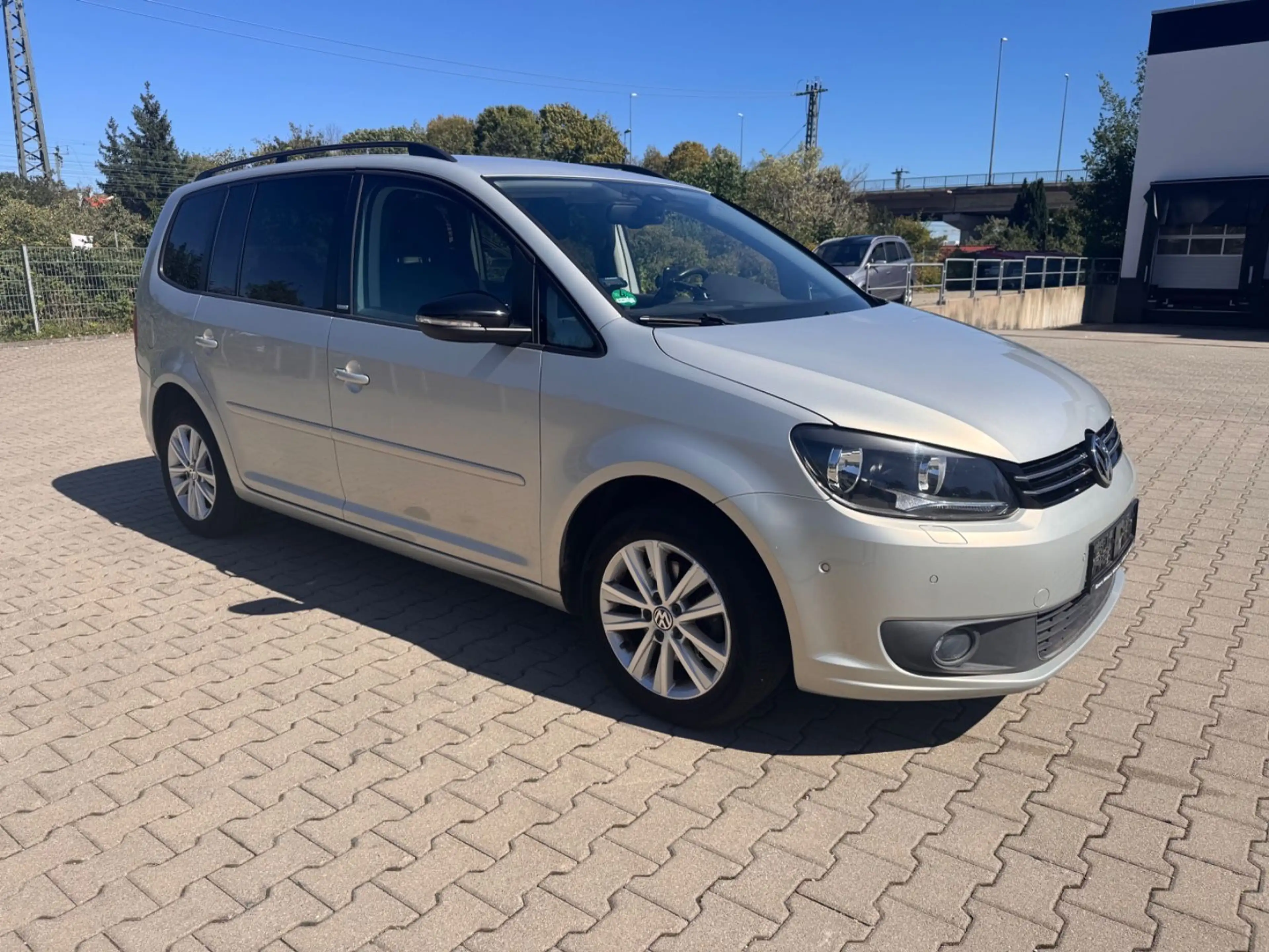 Volkswagen Touran 1,4TSI Style 1.HAND AHK NAVIGATION — photo 7