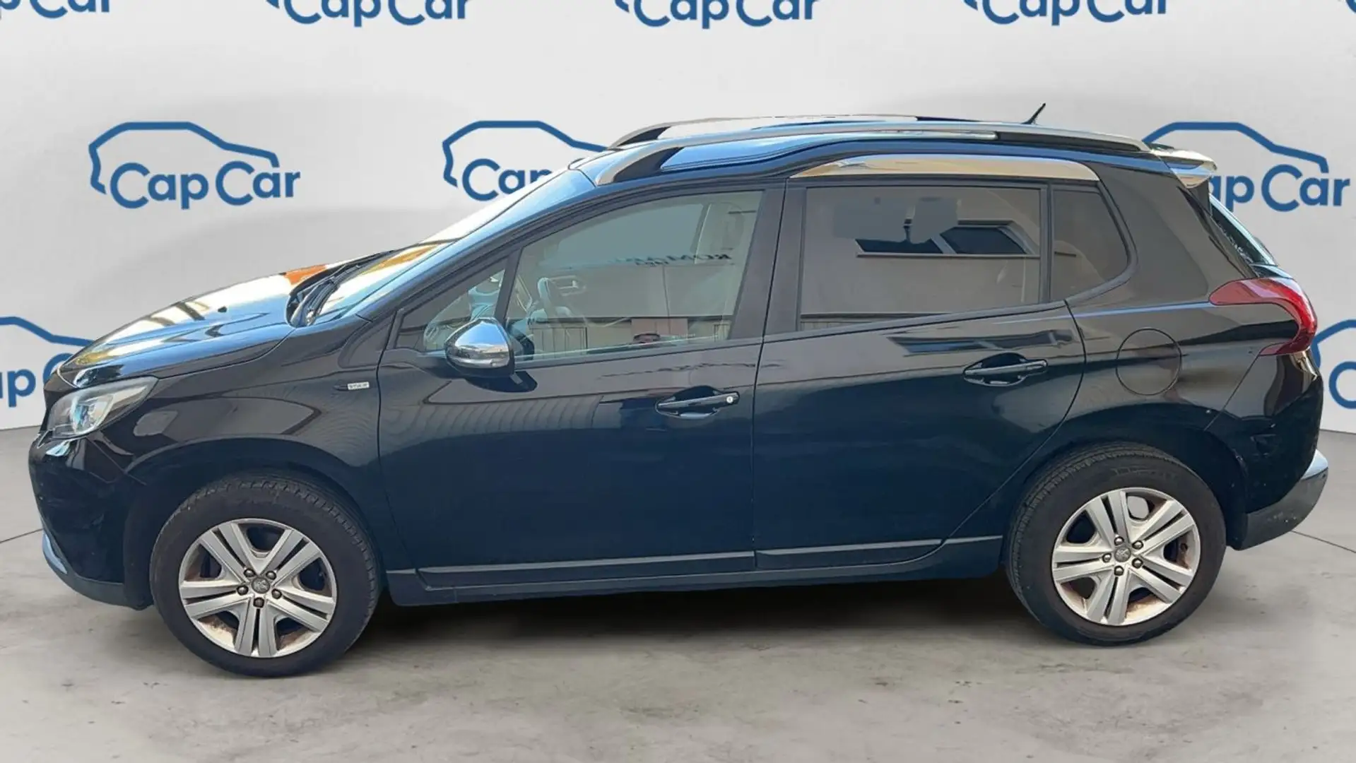 Peugeot 2008 1.2 PureTech 110 Style Noir - 2