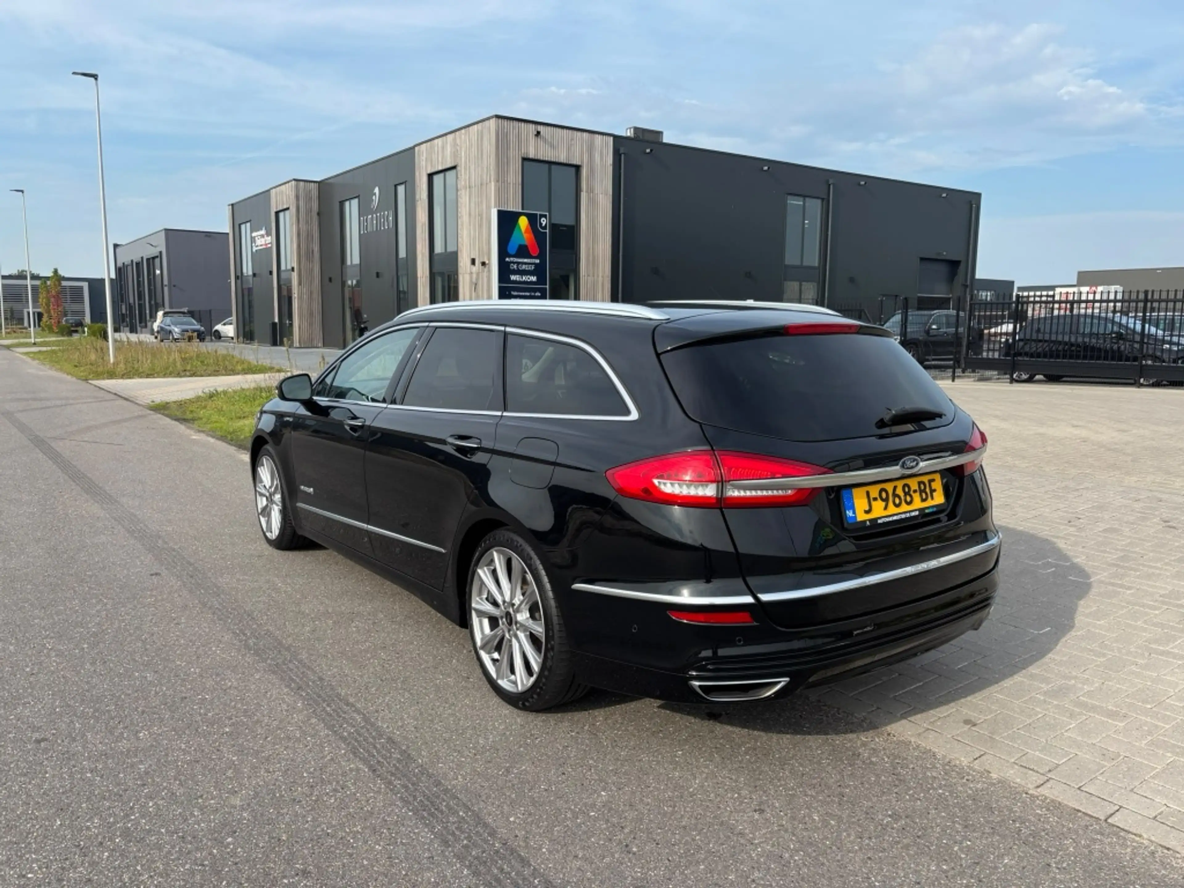 Ford Mondeo Ford-cng-technik Wagon 2.0 IVCT HEV Vignale Adap. — photo 8