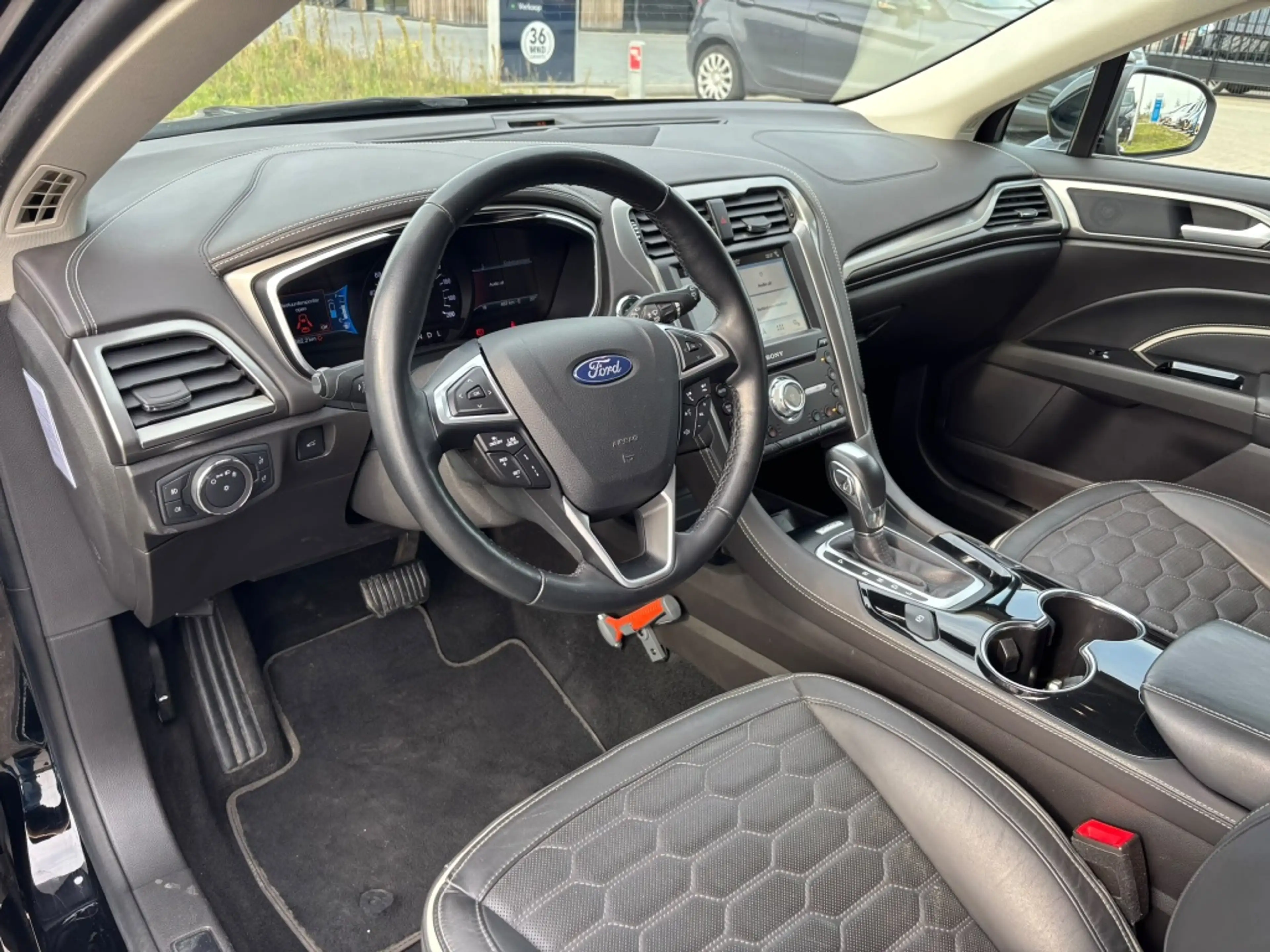 Ford Mondeo Ford-cng-technik Wagon 2.0 IVCT HEV Vignale Adap. — photo 12