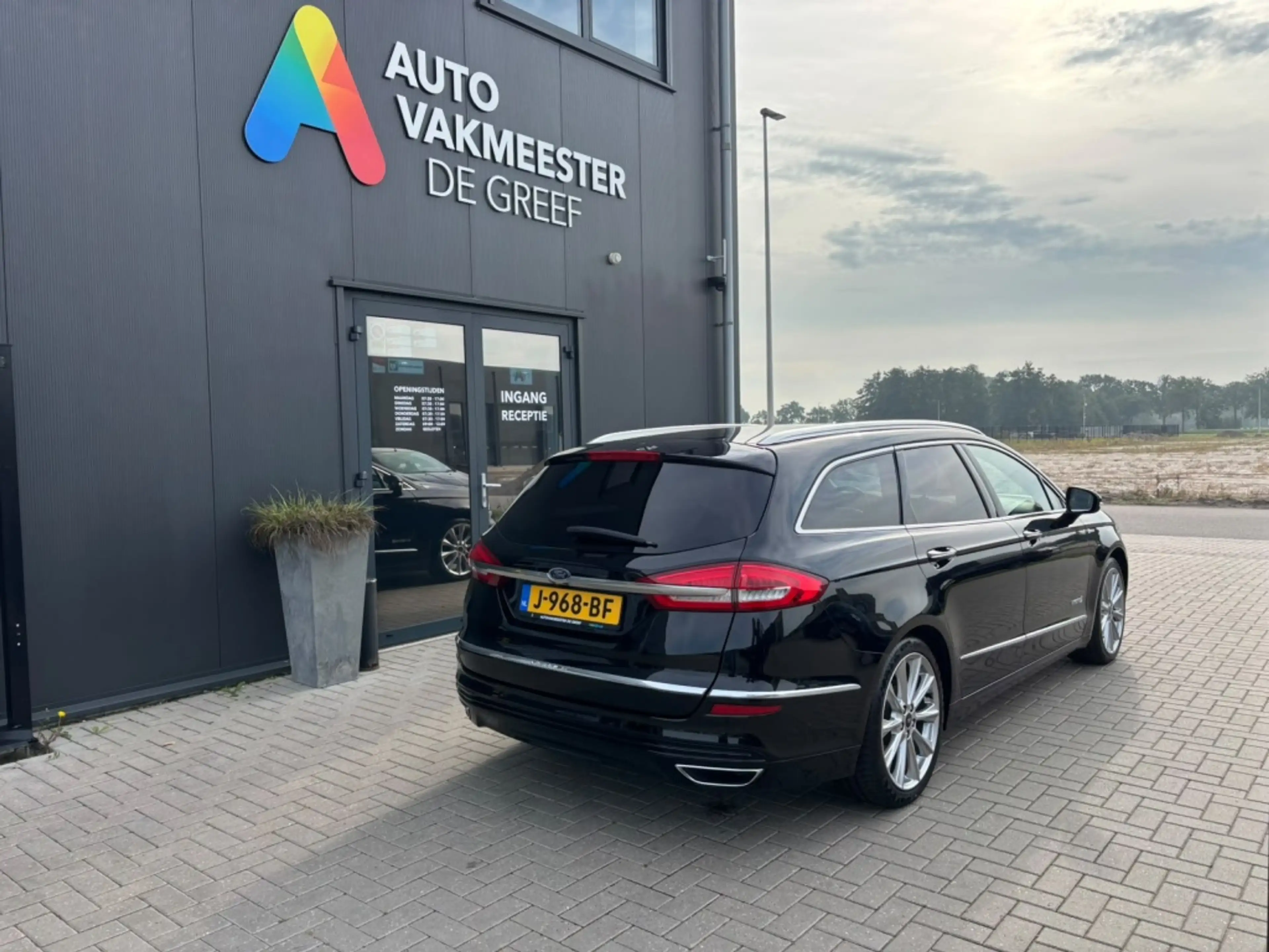 Ford Mondeo Ford-cng-technik Wagon 2.0 IVCT HEV Vignale Adap. — photo 4
