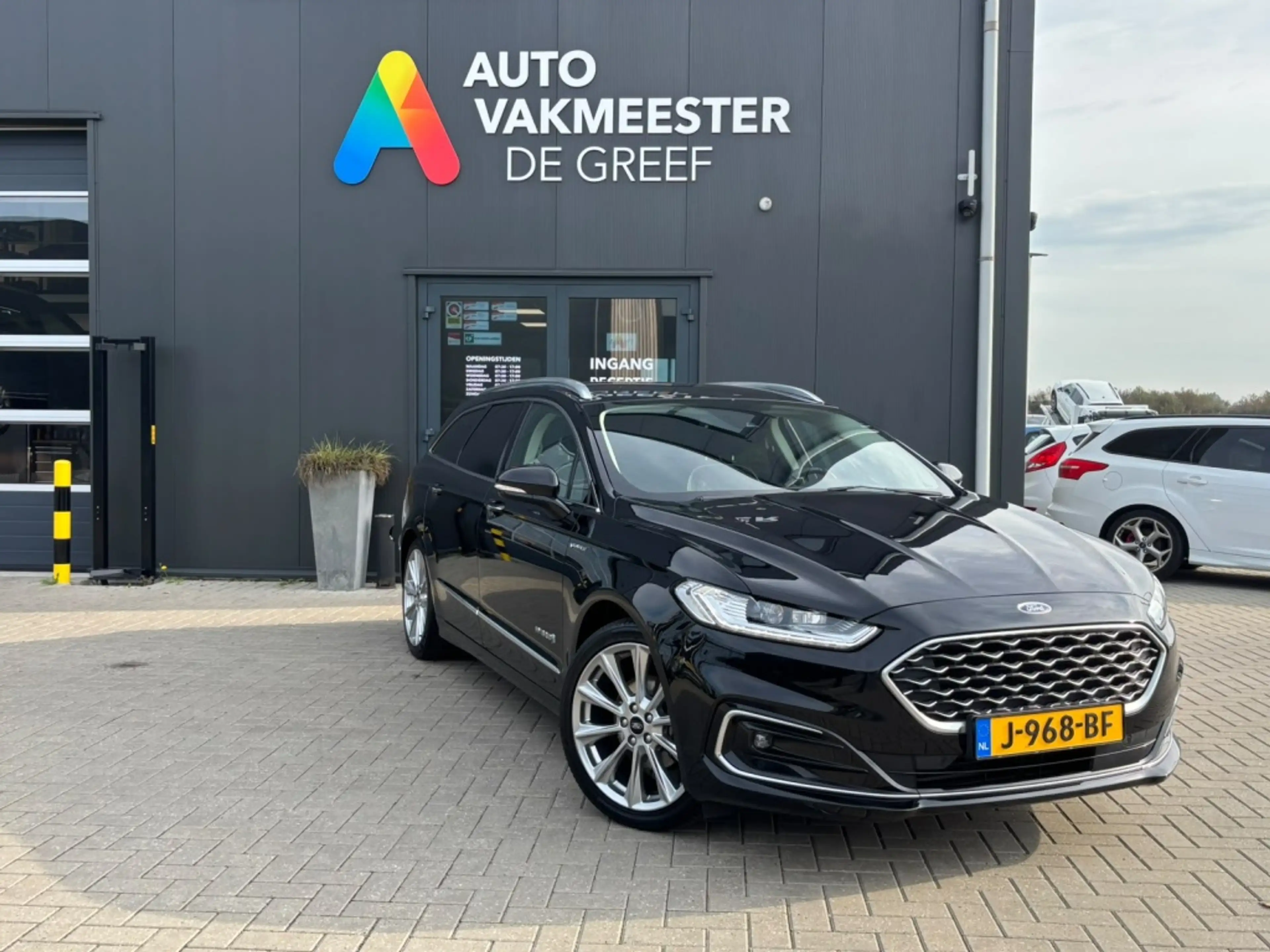 Ford Mondeo Ford-cng-technik Wagon 2.0 IVCT HEV Vignale Adap. — photo 2