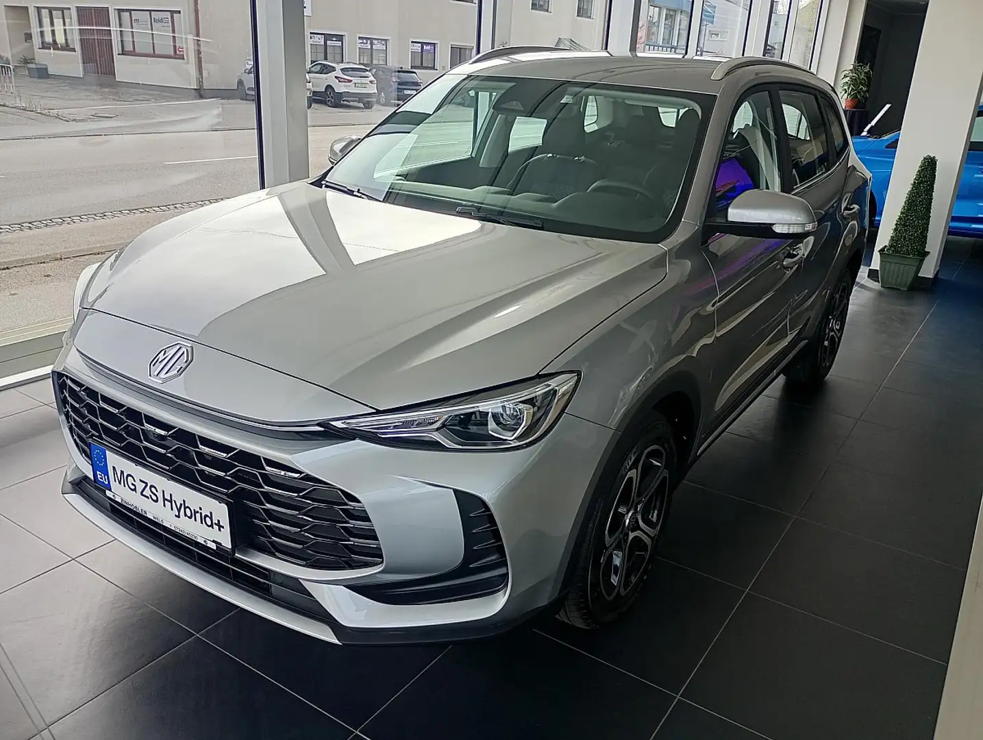 MG ZS 1.5 Hybrid+ Comfort Winterräder gratis Argent - 1