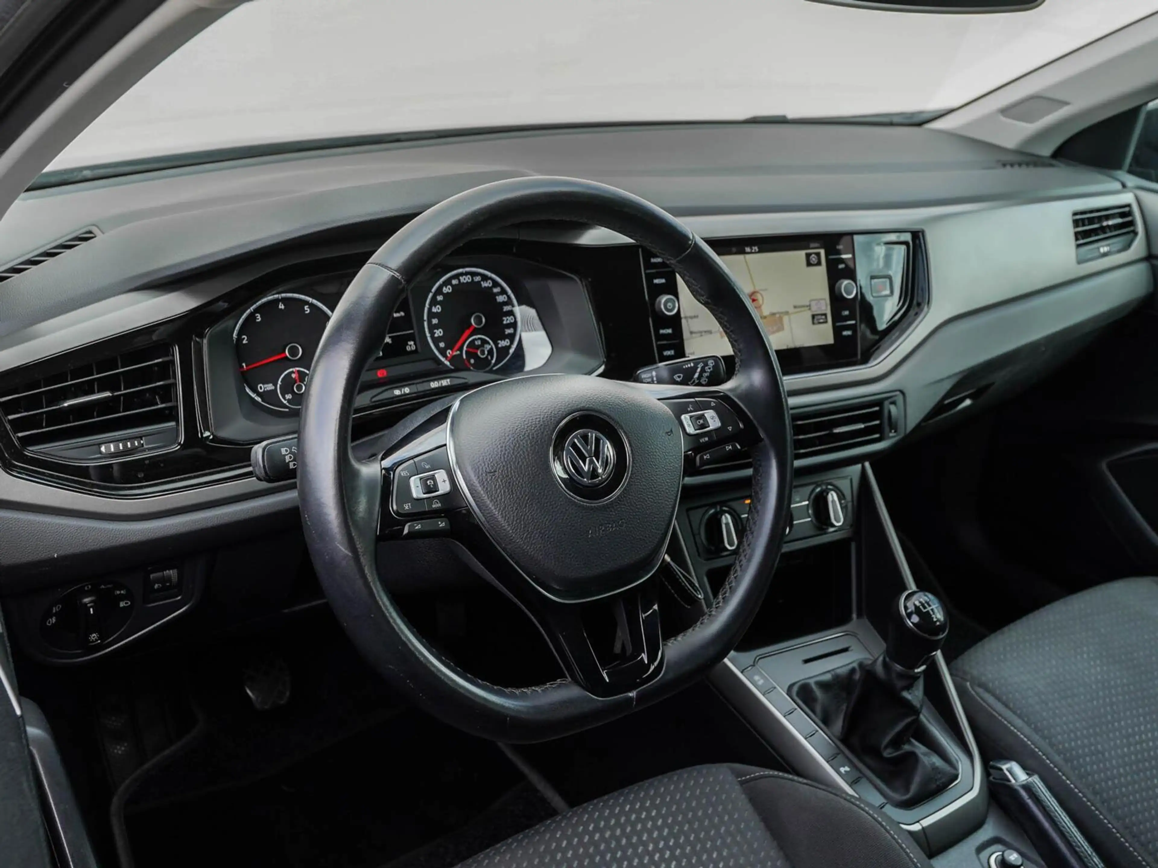 Volkswagen Polo 1.0 TSI 95pk Comfortline Business | Navigatie | 2x — photo 2