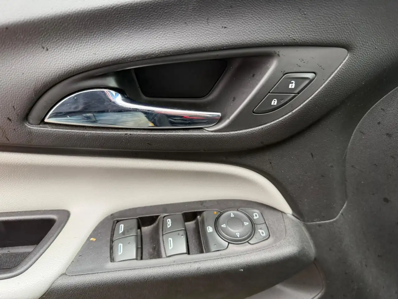 Chevrolet Equinox снимка Chevrolet Equinox