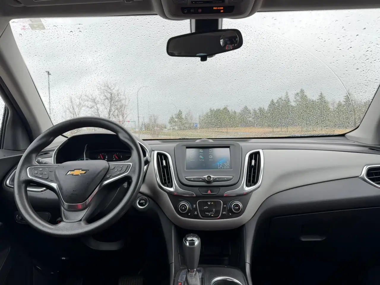 Chevrolet Equinox снимка Chevrolet Equinox