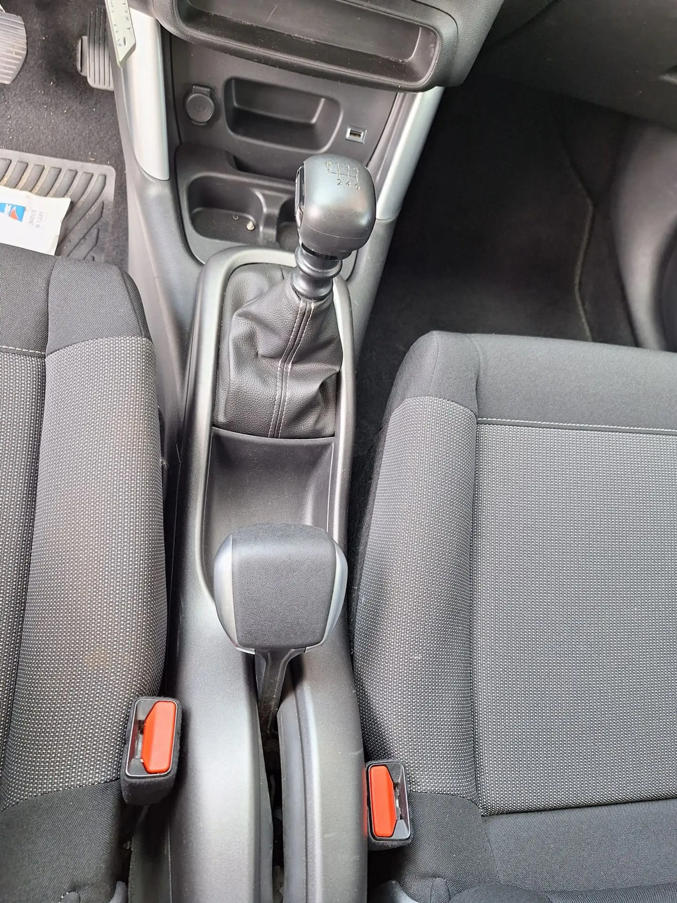Citroen C3 Aircross 1.5 BlueHDi 100 S&S man6 Business GPS — photo 35